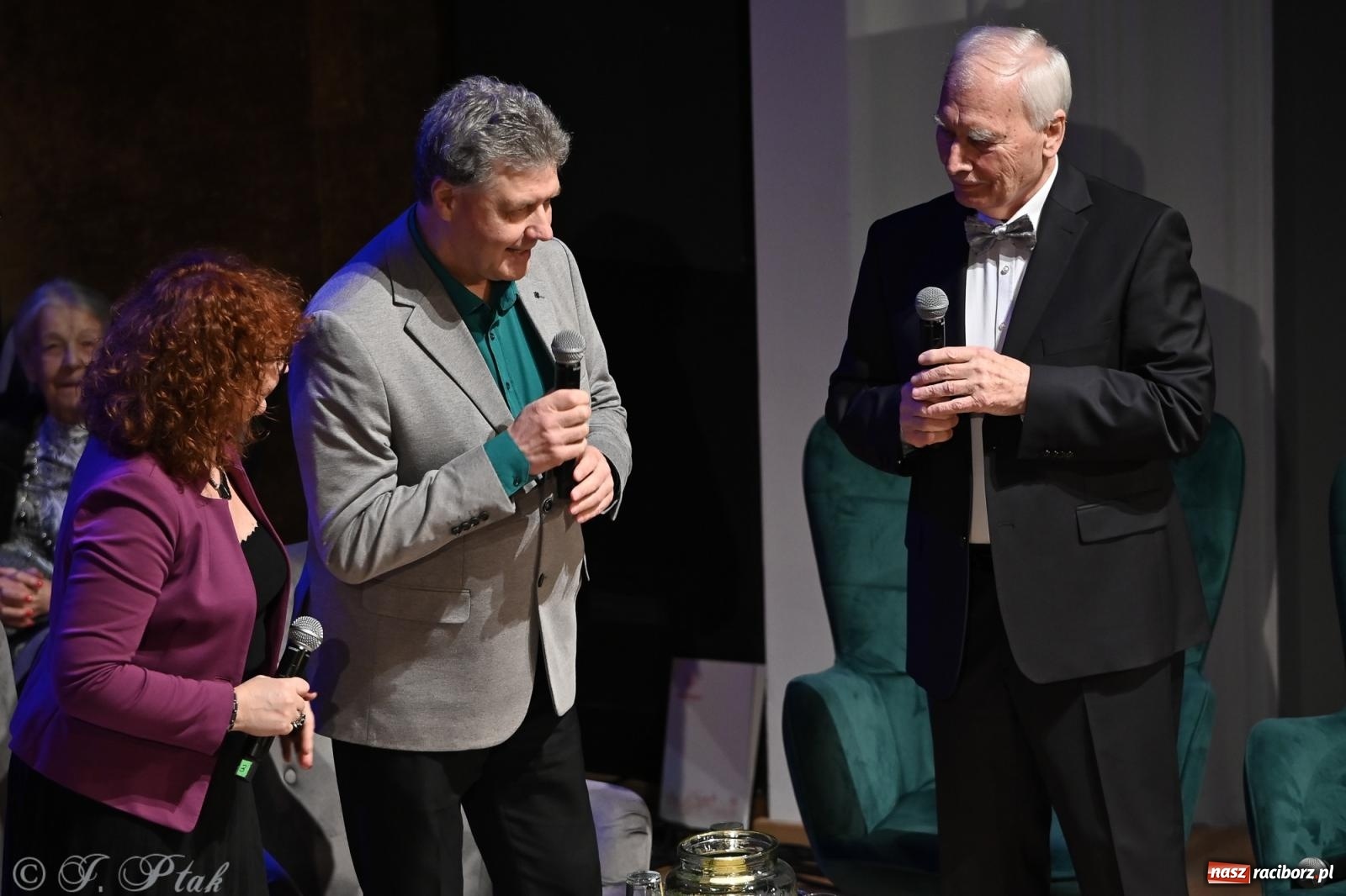 Zdjęcie w galerii na portalu naszraciborz.pl: Franciszek Borysowicz – benefis i muzyczna podróż przez dekady wiadomości z regionu