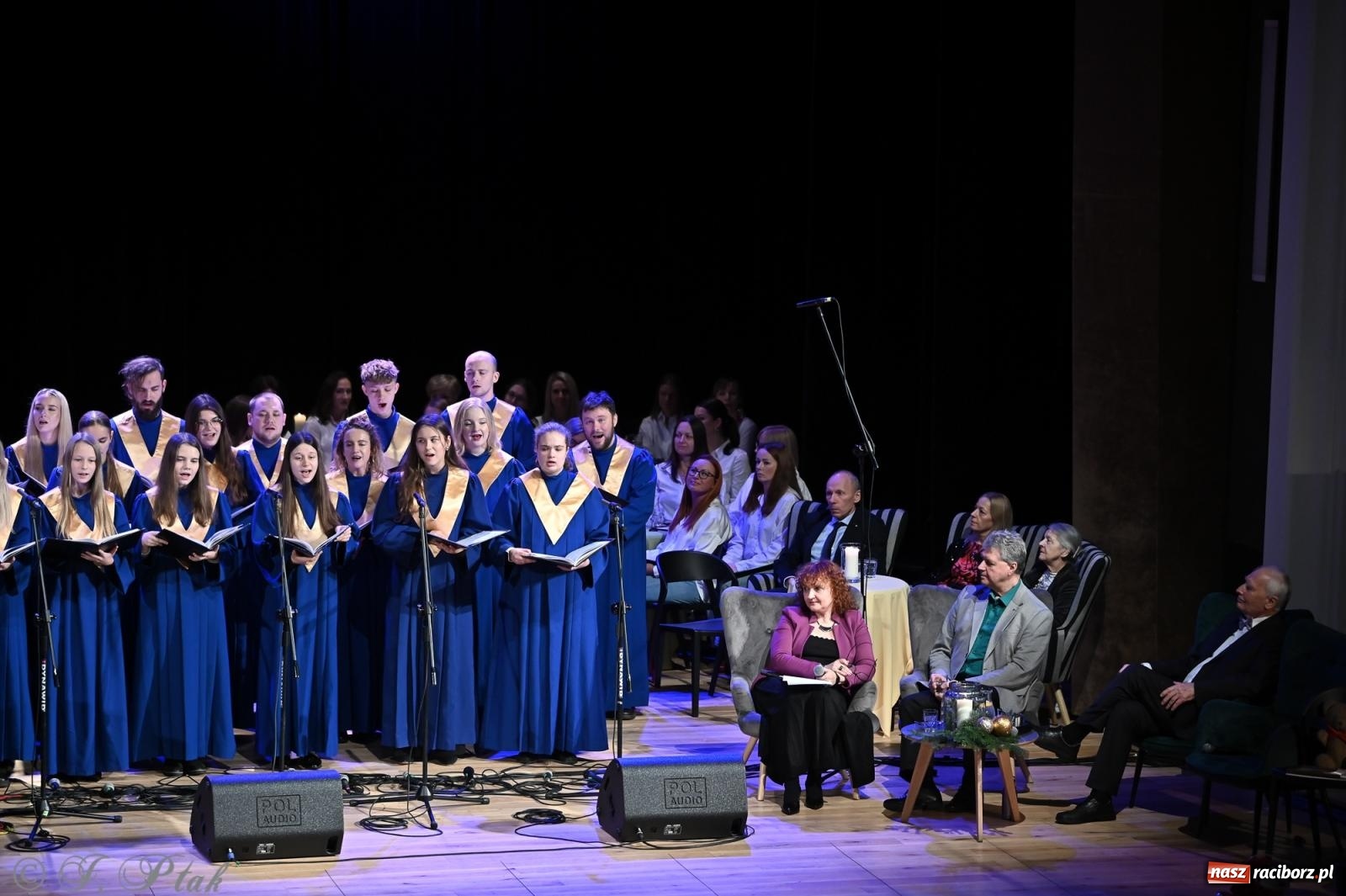 Zdjęcie w galerii na portalu naszraciborz.pl: Franciszek Borysowicz – benefis i muzyczna podróż przez dekady wiadomości z regionu