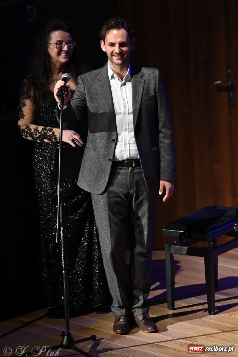 Zdjęcie w galerii na portalu naszraciborz.pl: Franciszek Borysowicz – benefis i muzyczna podróż przez dekady wiadomości z regionu