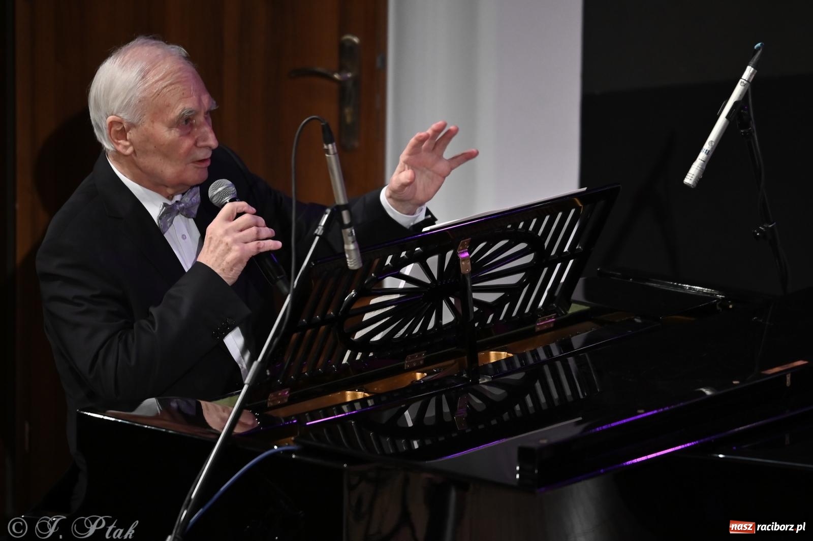 Zdjęcie w galerii na portalu naszraciborz.pl: Franciszek Borysowicz – benefis i muzyczna podróż przez dekady wiadomości z regionu