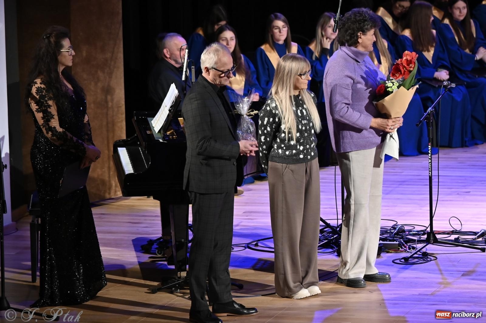 Zdjęcie w galerii na portalu naszraciborz.pl: Franciszek Borysowicz – benefis i muzyczna podróż przez dekady wiadomości z regionu