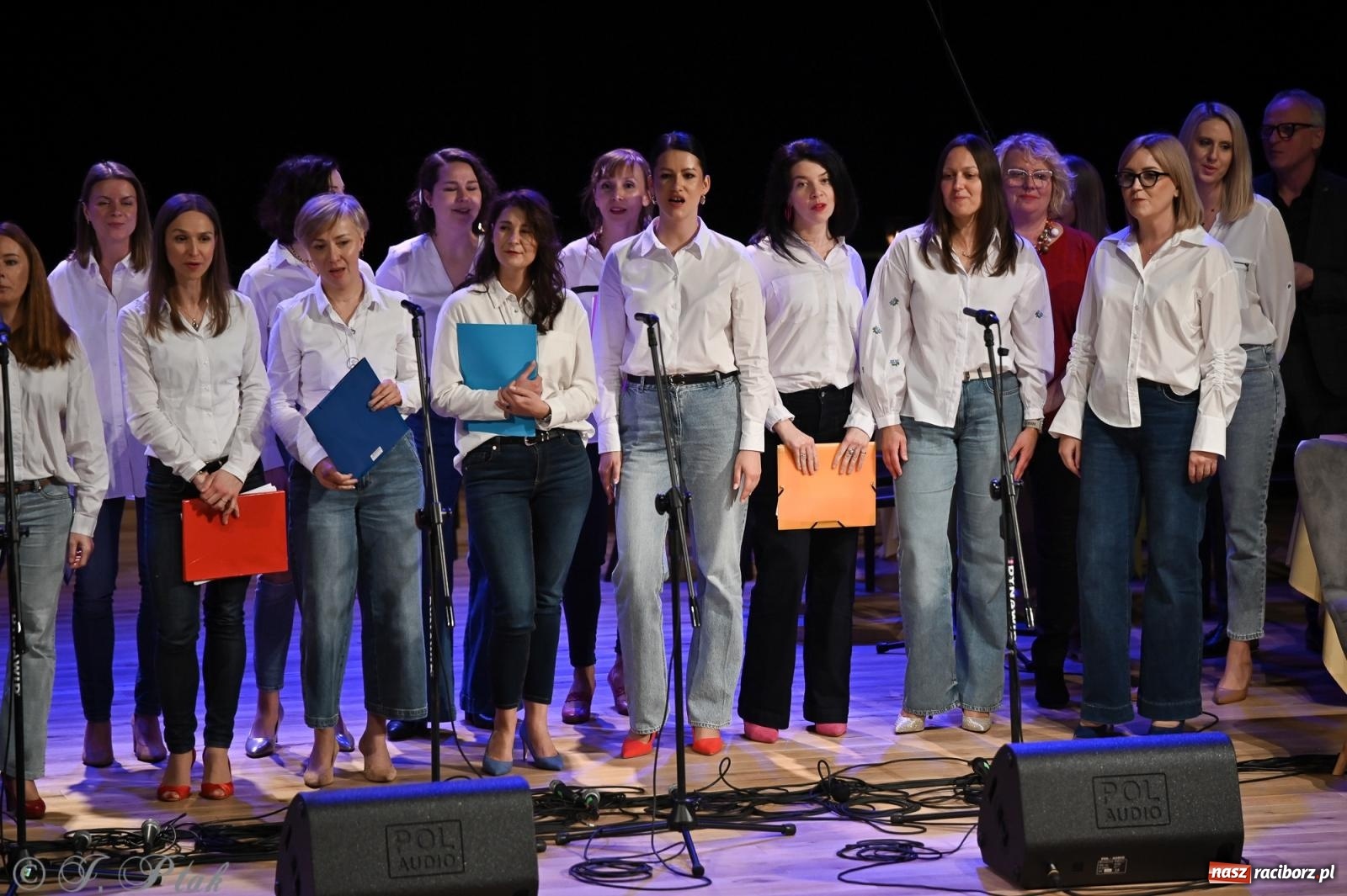 Zdjęcie w galerii na portalu naszraciborz.pl: Franciszek Borysowicz – benefis i muzyczna podróż przez dekady wiadomości z regionu