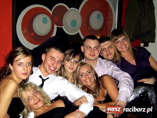 Zdjęcie w galerii na portalu naszraciborz.pl: Sylwestrowa noc w Vinylu wiadomości z regionu