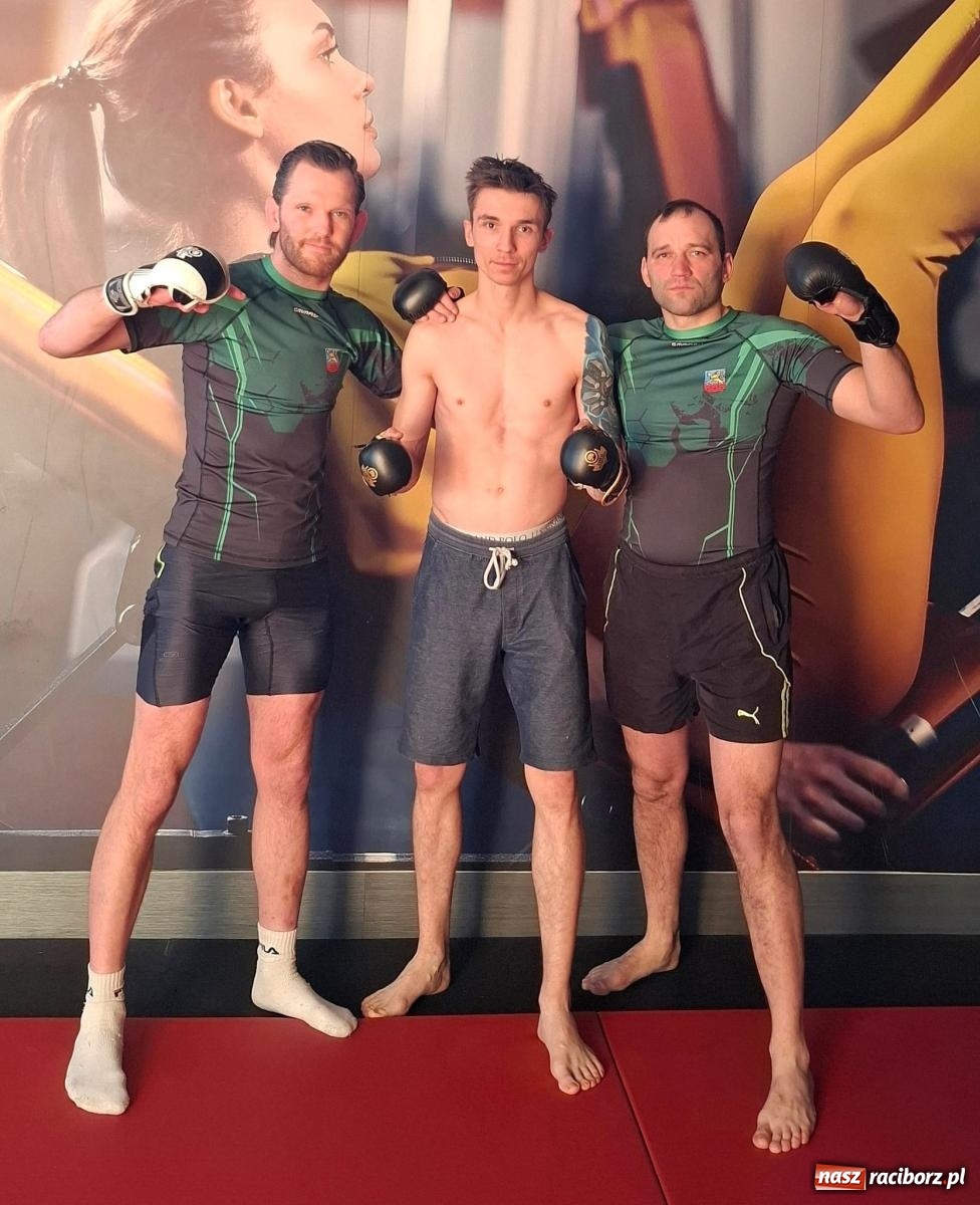 Zdjęcie w galerii na portalu naszraciborz.pl: Raciborzanie na Gali Silesian MMA 24 w Zawierciu wiadomości z regionu