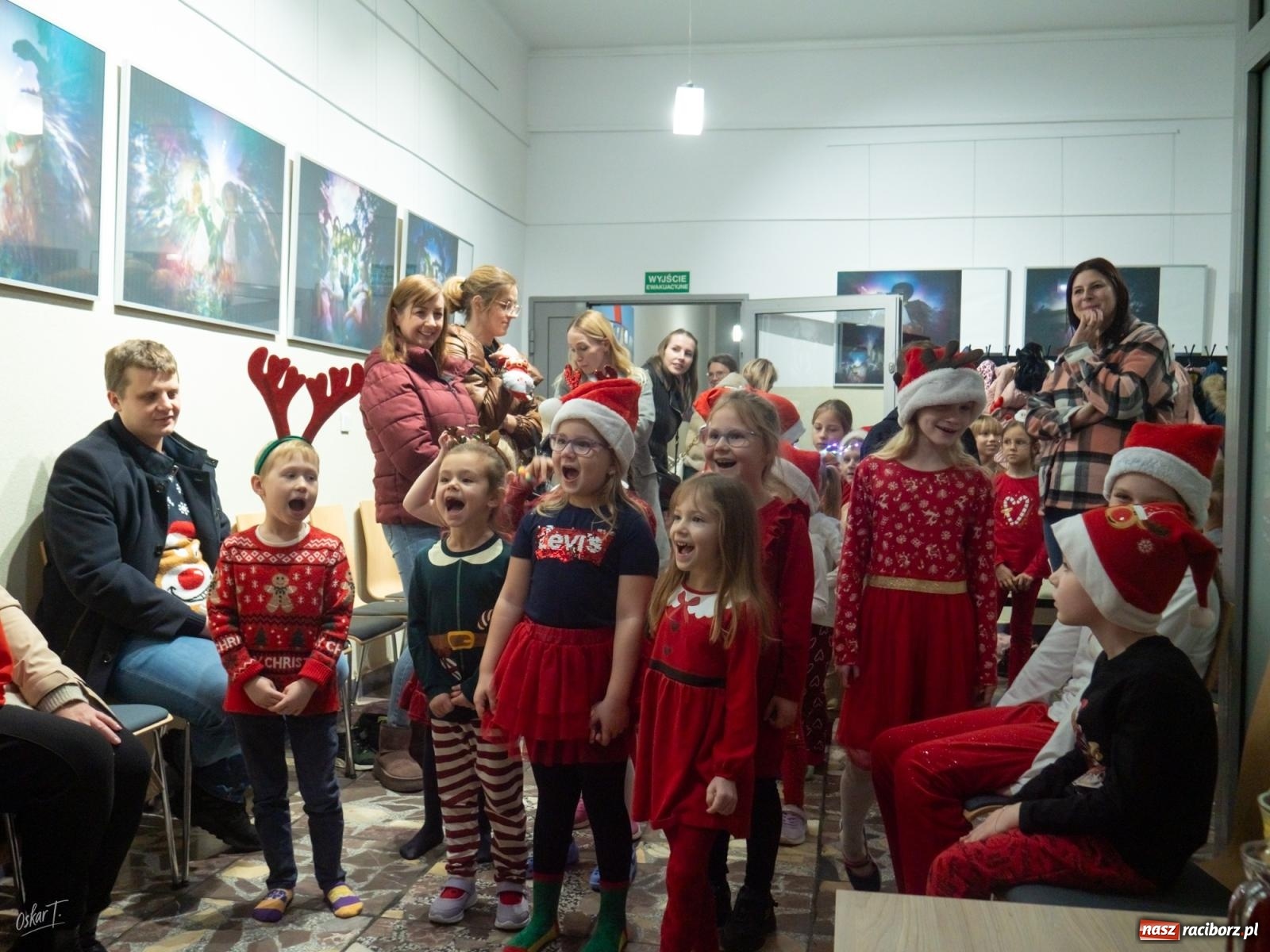 Zdjęcie w galerii na portalu naszraciborz.pl: Mikołajki w Nędzy pełne magii i świątecznej radości [FOTO] wiadomości z regionu