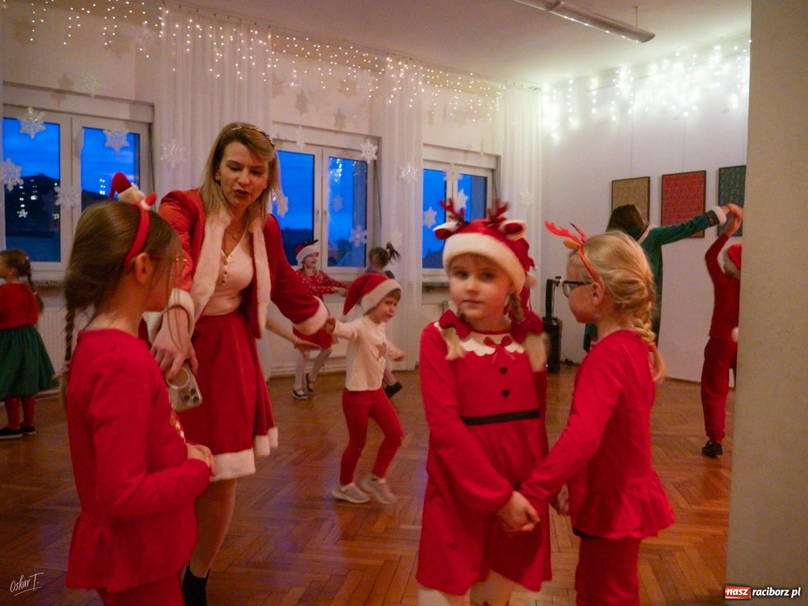 Zdjęcie w galerii na portalu naszraciborz.pl: Mikołajki w Nędzy pełne magii i świątecznej radości [FOTO] wiadomości z regionu