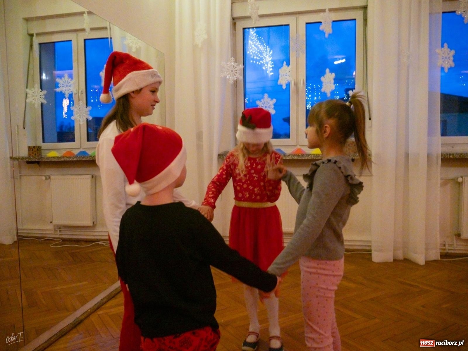 Zdjęcie w galerii na portalu naszraciborz.pl: Mikołajki w Nędzy pełne magii i świątecznej radości [FOTO] wiadomości z regionu