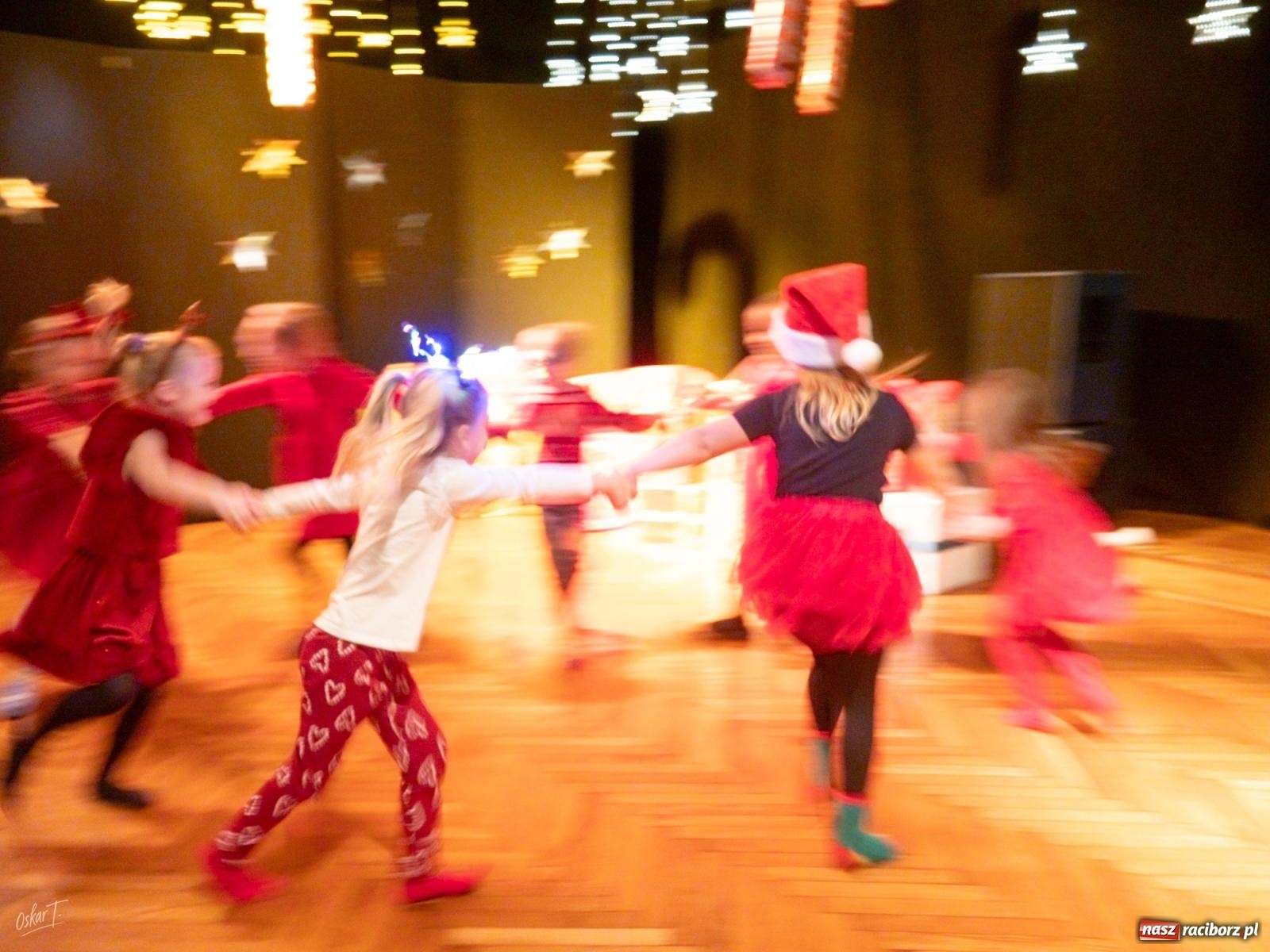 Zdjęcie w galerii na portalu naszraciborz.pl: Mikołajki w Nędzy pełne magii i świątecznej radości [FOTO] wiadomości z regionu