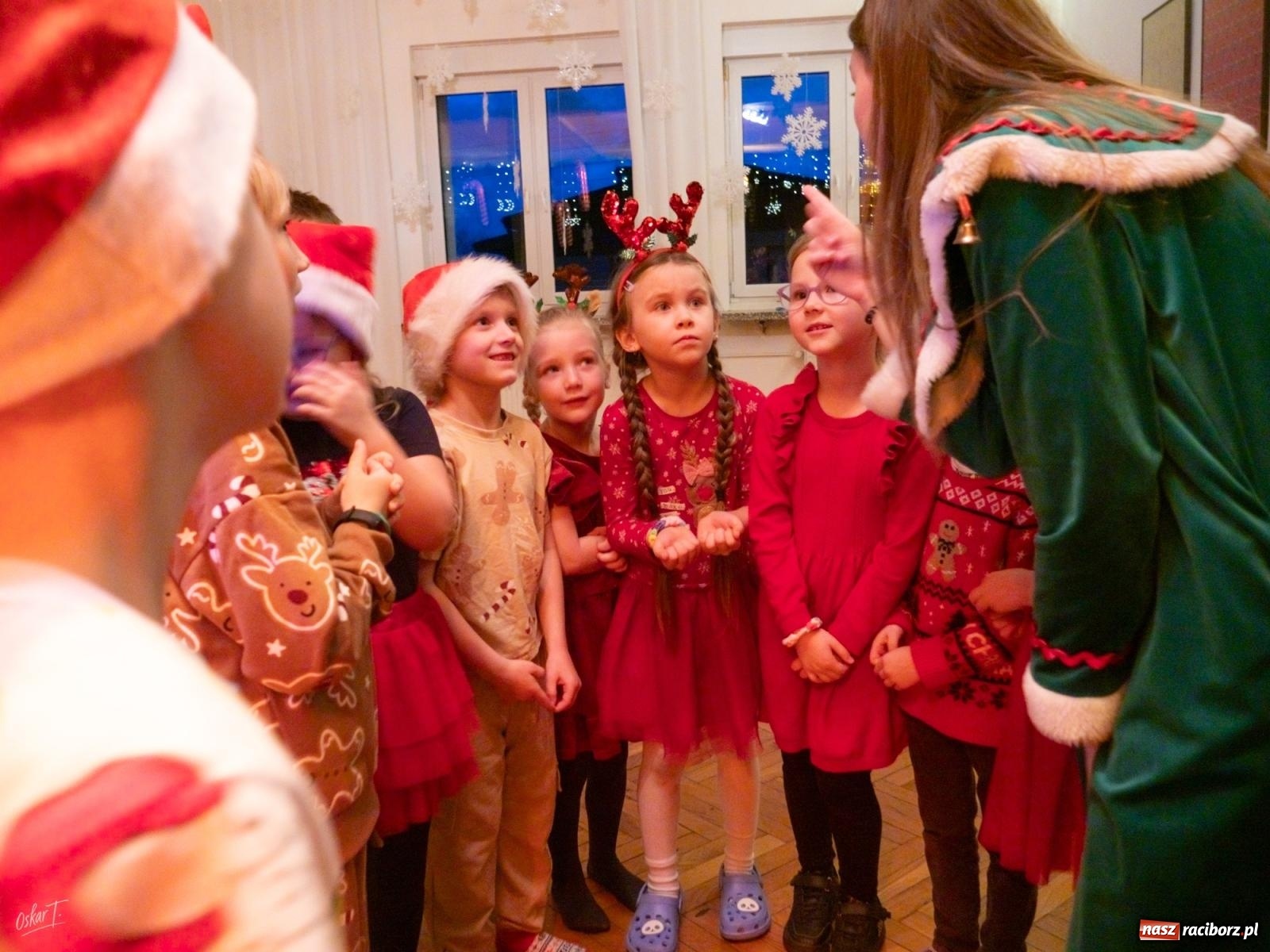 Zdjęcie w galerii na portalu naszraciborz.pl: Mikołajki w Nędzy pełne magii i świątecznej radości [FOTO] wiadomości z regionu