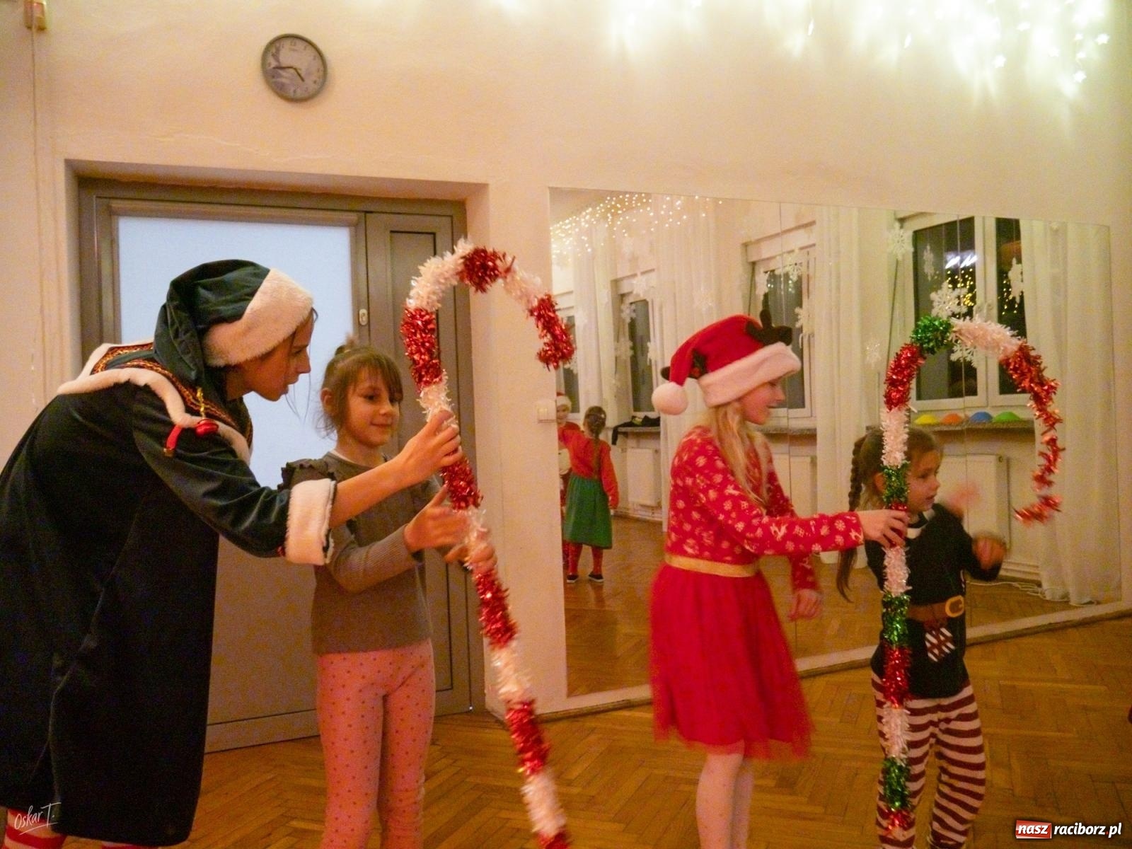 Zdjęcie w galerii na portalu naszraciborz.pl: Mikołajki w Nędzy pełne magii i świątecznej radości [FOTO] wiadomości z regionu