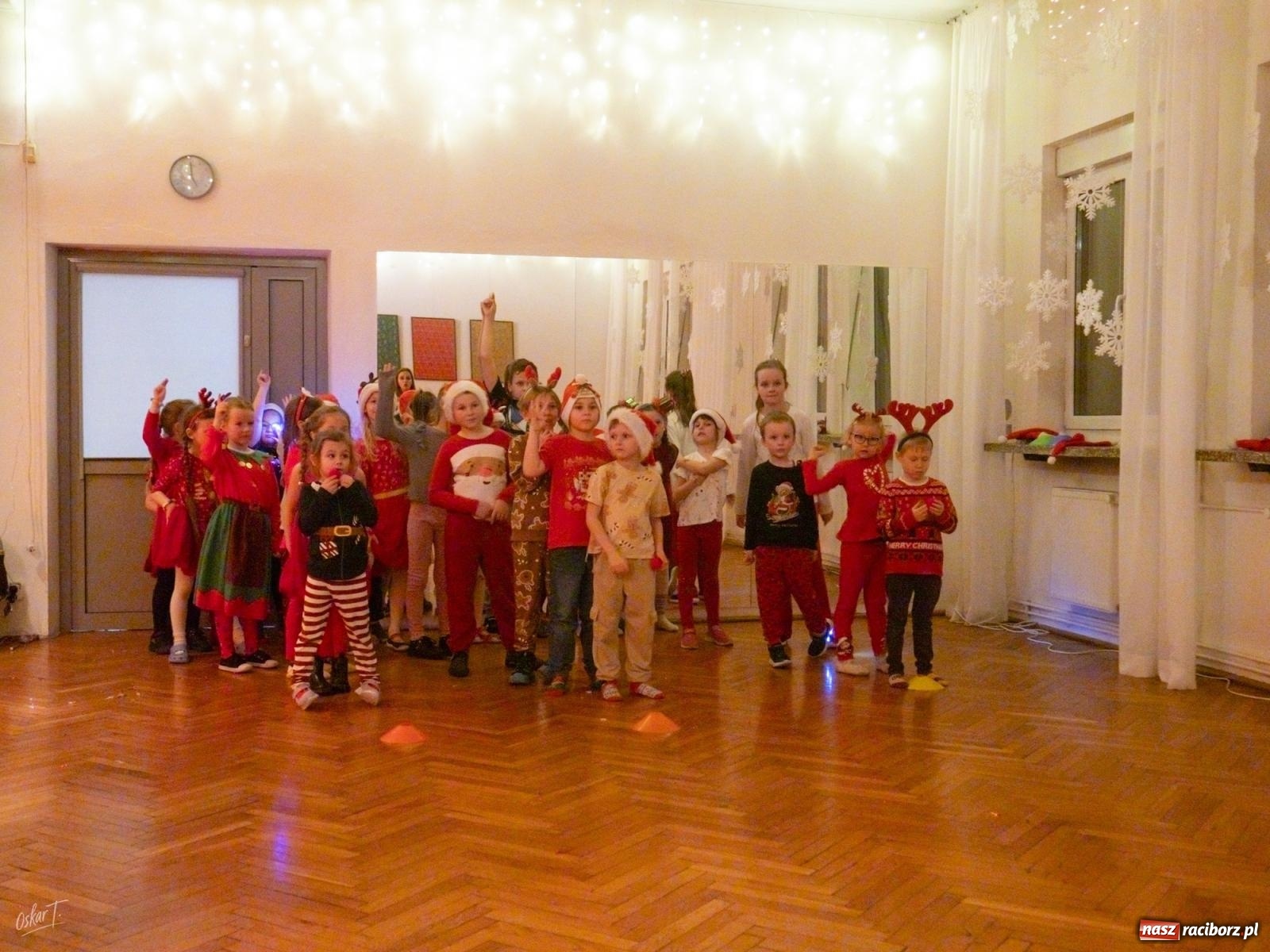 Zdjęcie w galerii na portalu naszraciborz.pl: Mikołajki w Nędzy pełne magii i świątecznej radości [FOTO] wiadomości z regionu