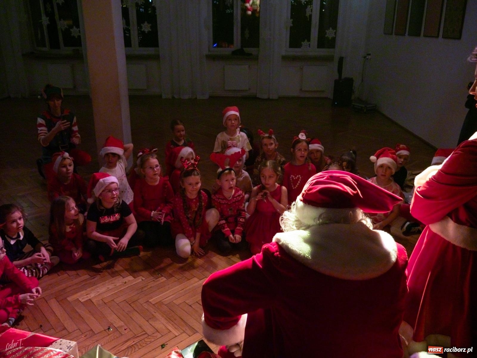 Zdjęcie w galerii na portalu naszraciborz.pl: Mikołajki w Nędzy pełne magii i świątecznej radości [FOTO] wiadomości z regionu