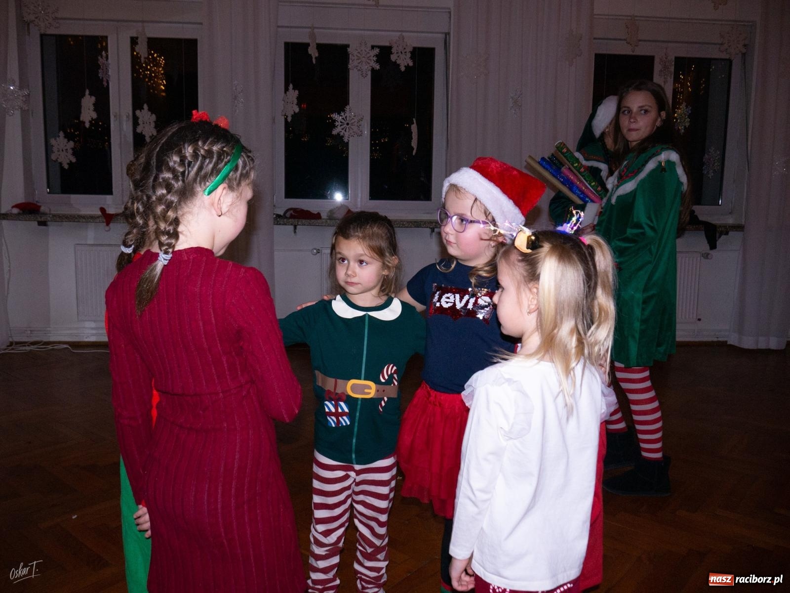 Zdjęcie w galerii na portalu naszraciborz.pl: Mikołajki w Nędzy pełne magii i świątecznej radości [FOTO] wiadomości z regionu