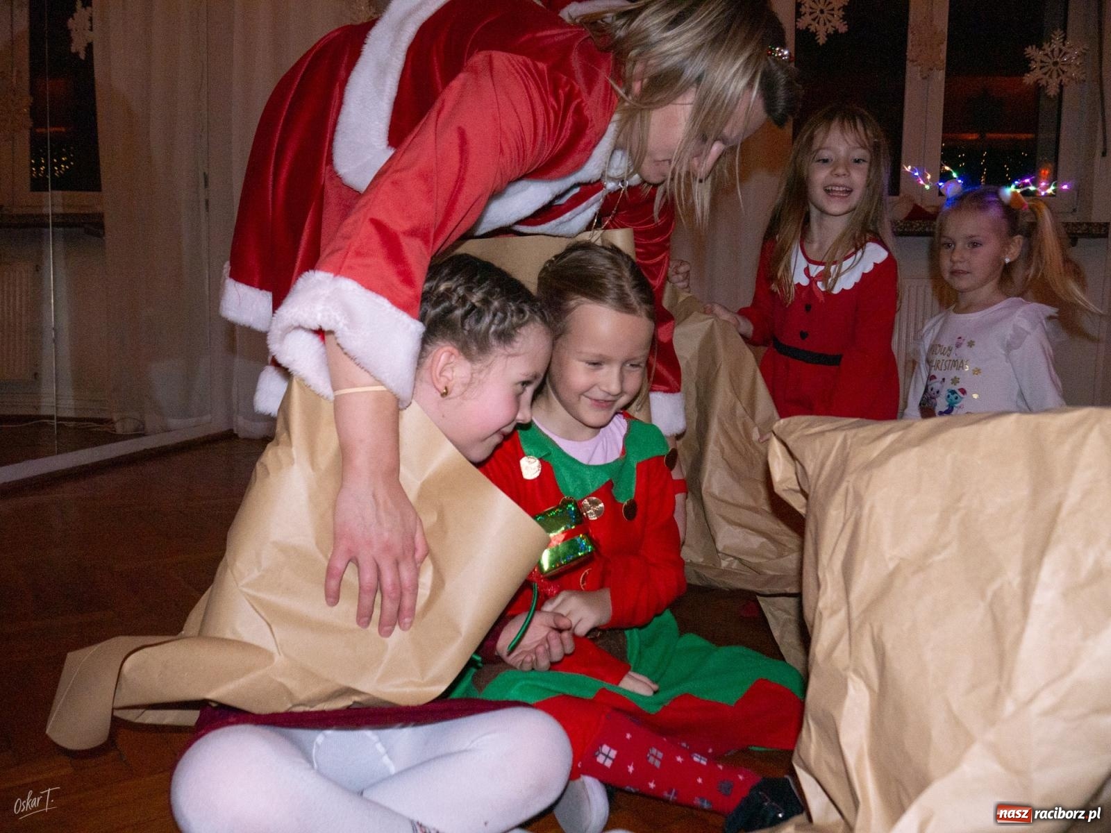 Zdjęcie w galerii na portalu naszraciborz.pl: Mikołajki w Nędzy pełne magii i świątecznej radości [FOTO] wiadomości z regionu