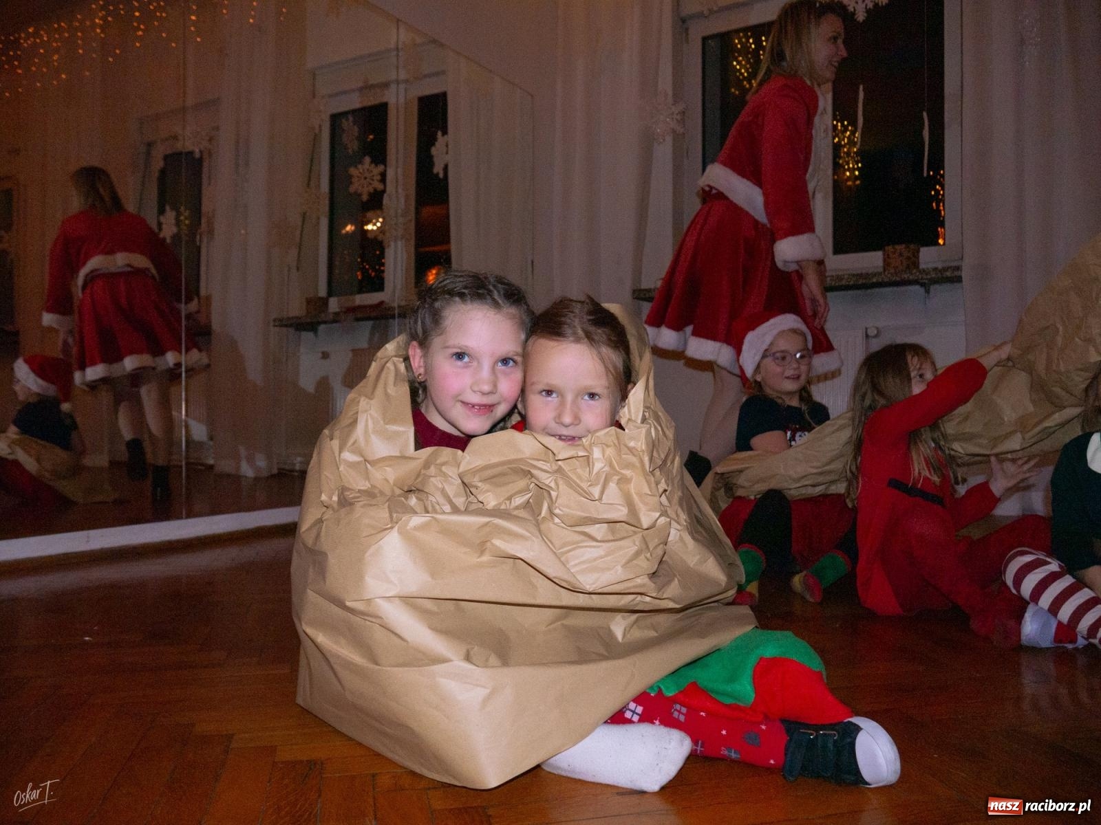 Zdjęcie w galerii na portalu naszraciborz.pl: Mikołajki w Nędzy pełne magii i świątecznej radości [FOTO] wiadomości z regionu