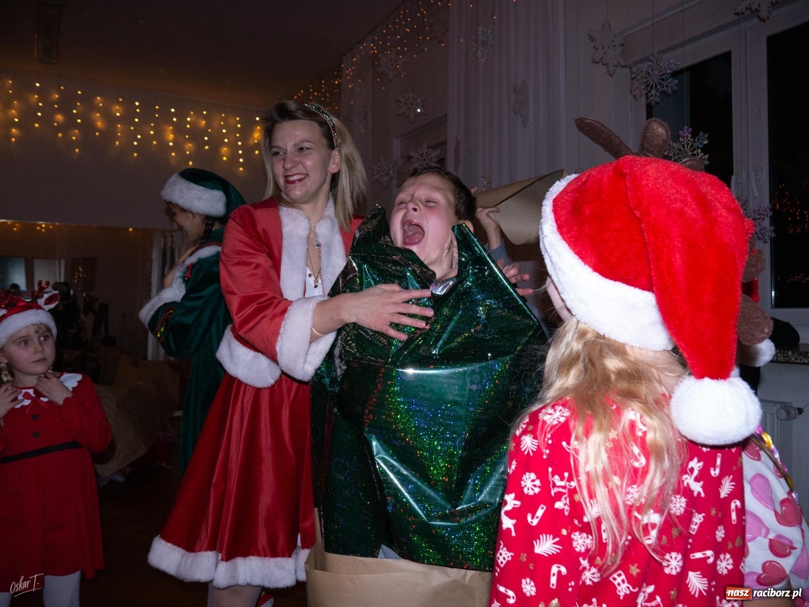 Zdjęcie w galerii na portalu naszraciborz.pl: Mikołajki w Nędzy pełne magii i świątecznej radości [FOTO] wiadomości z regionu