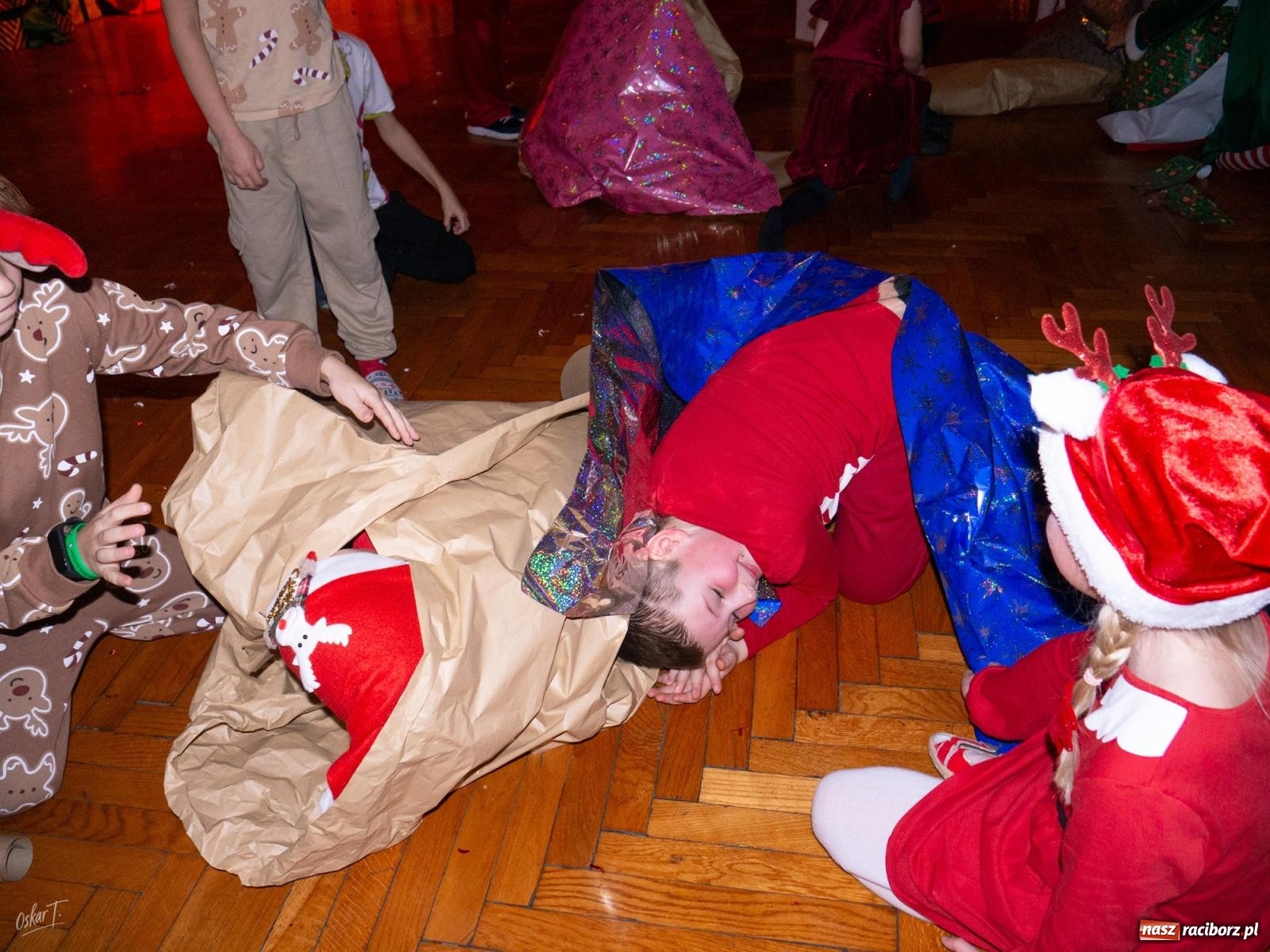 Zdjęcie w galerii na portalu naszraciborz.pl: Mikołajki w Nędzy pełne magii i świątecznej radości [FOTO] wiadomości z regionu