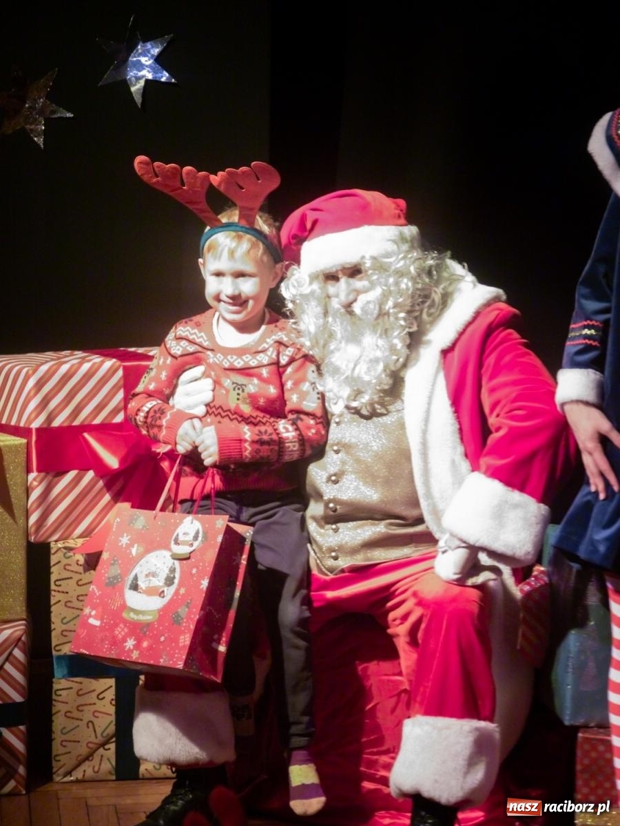 Zdjęcie w galerii na portalu naszraciborz.pl: Mikołajki w Nędzy pełne magii i świątecznej radości [FOTO] wiadomości z regionu