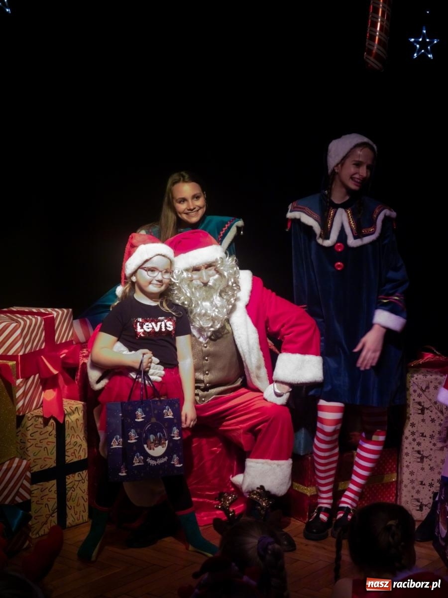 Zdjęcie w galerii na portalu naszraciborz.pl: Mikołajki w Nędzy pełne magii i świątecznej radości [FOTO] wiadomości z regionu