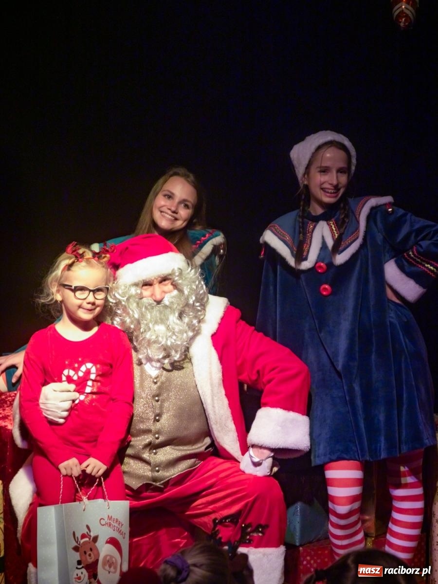 Zdjęcie w galerii na portalu naszraciborz.pl: Mikołajki w Nędzy pełne magii i świątecznej radości [FOTO] wiadomości z regionu