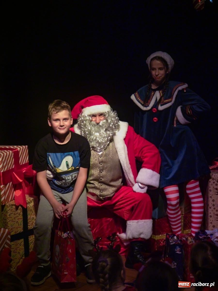 Zdjęcie w galerii na portalu naszraciborz.pl: Mikołajki w Nędzy pełne magii i świątecznej radości [FOTO] wiadomości z regionu