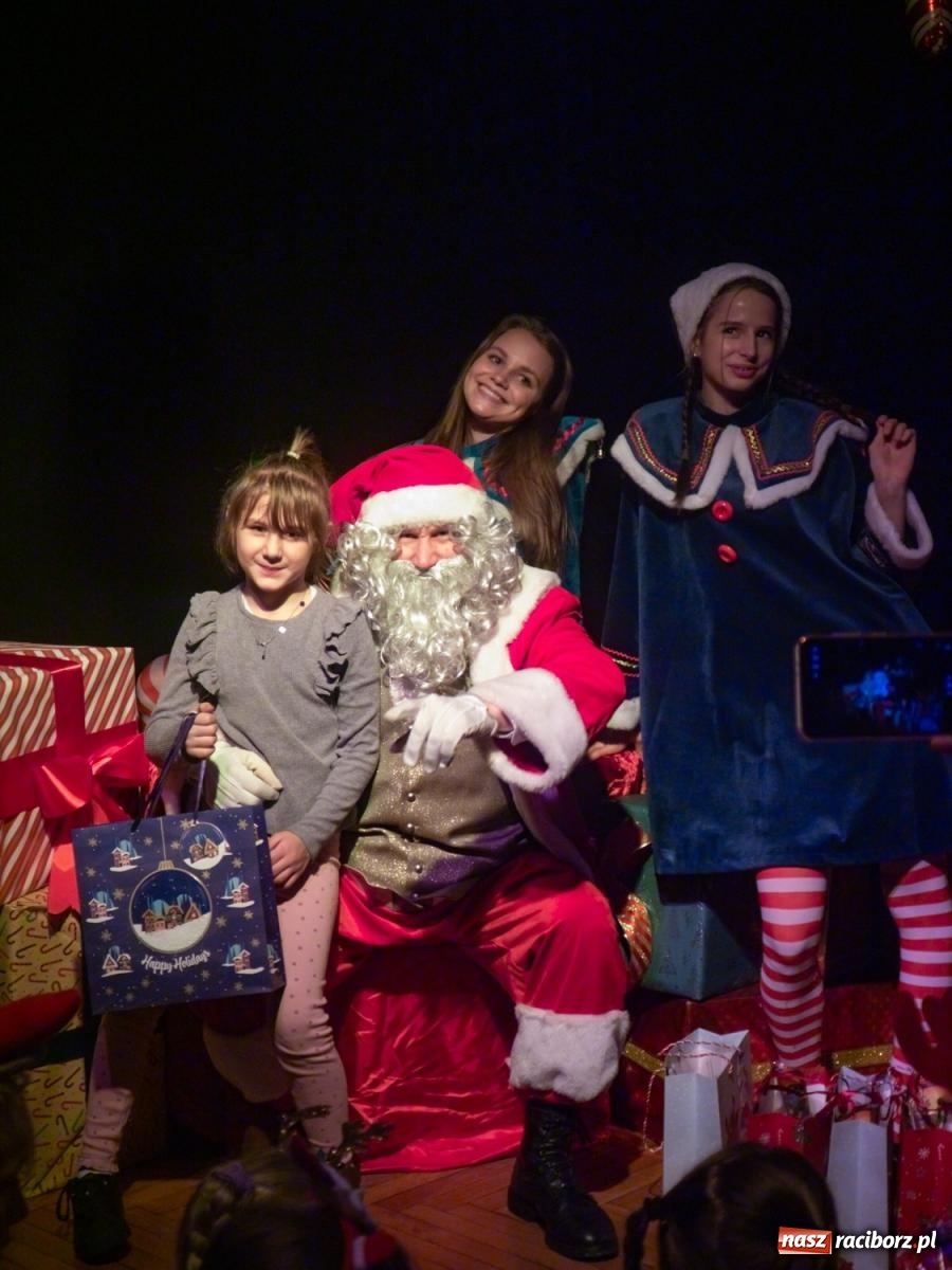 Zdjęcie w galerii na portalu naszraciborz.pl: Mikołajki w Nędzy pełne magii i świątecznej radości [FOTO] wiadomości z regionu