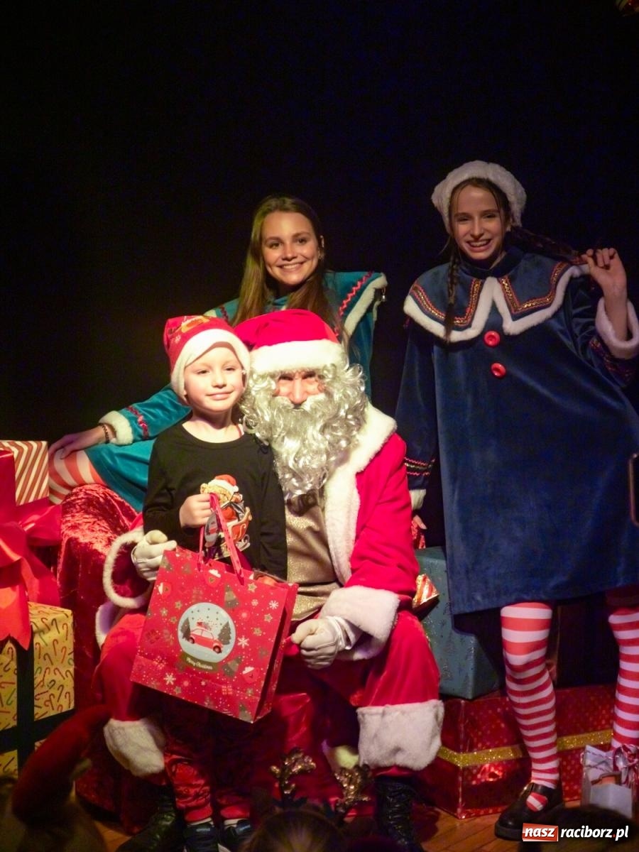 Zdjęcie w galerii na portalu naszraciborz.pl: Mikołajki w Nędzy pełne magii i świątecznej radości [FOTO] wiadomości z regionu