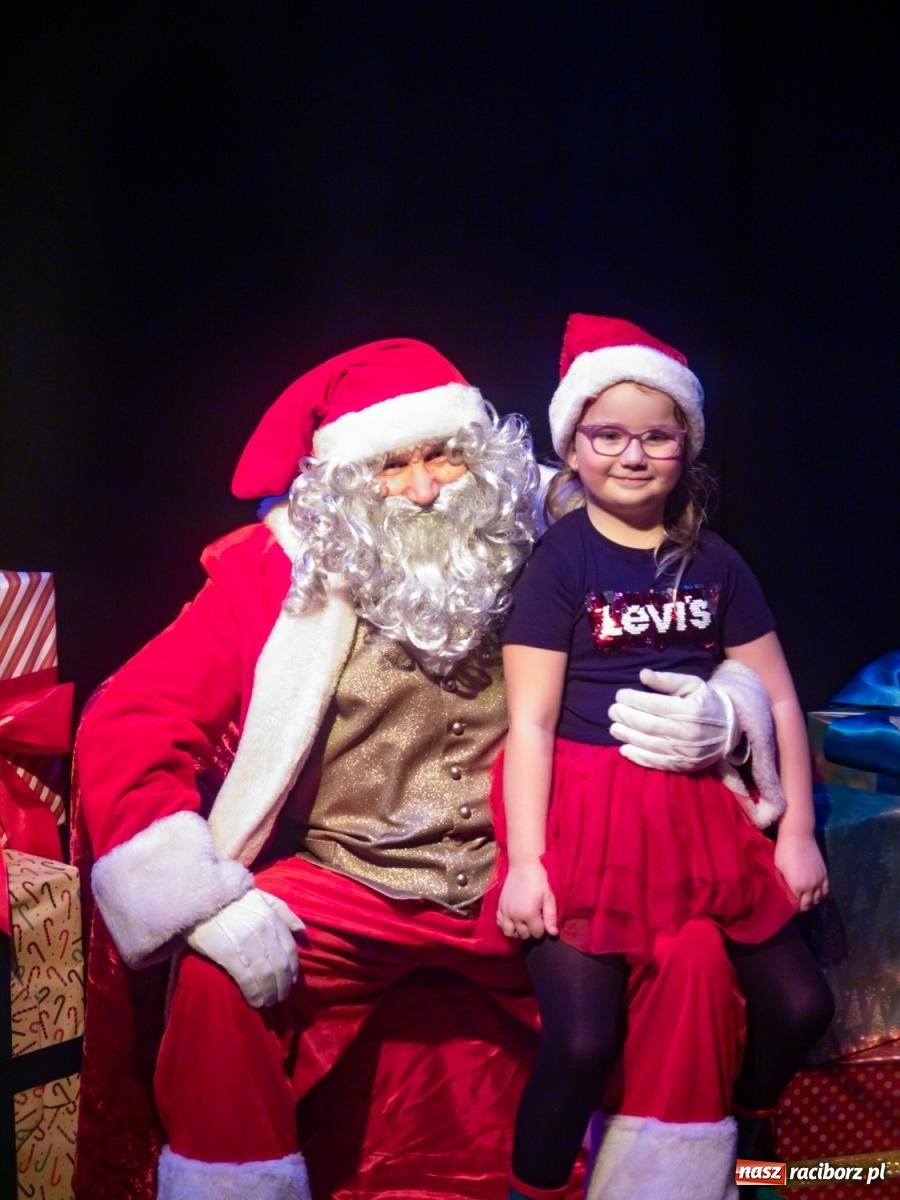 Zdjęcie w galerii na portalu naszraciborz.pl: Mikołajki w Nędzy pełne magii i świątecznej radości [FOTO] wiadomości z regionu