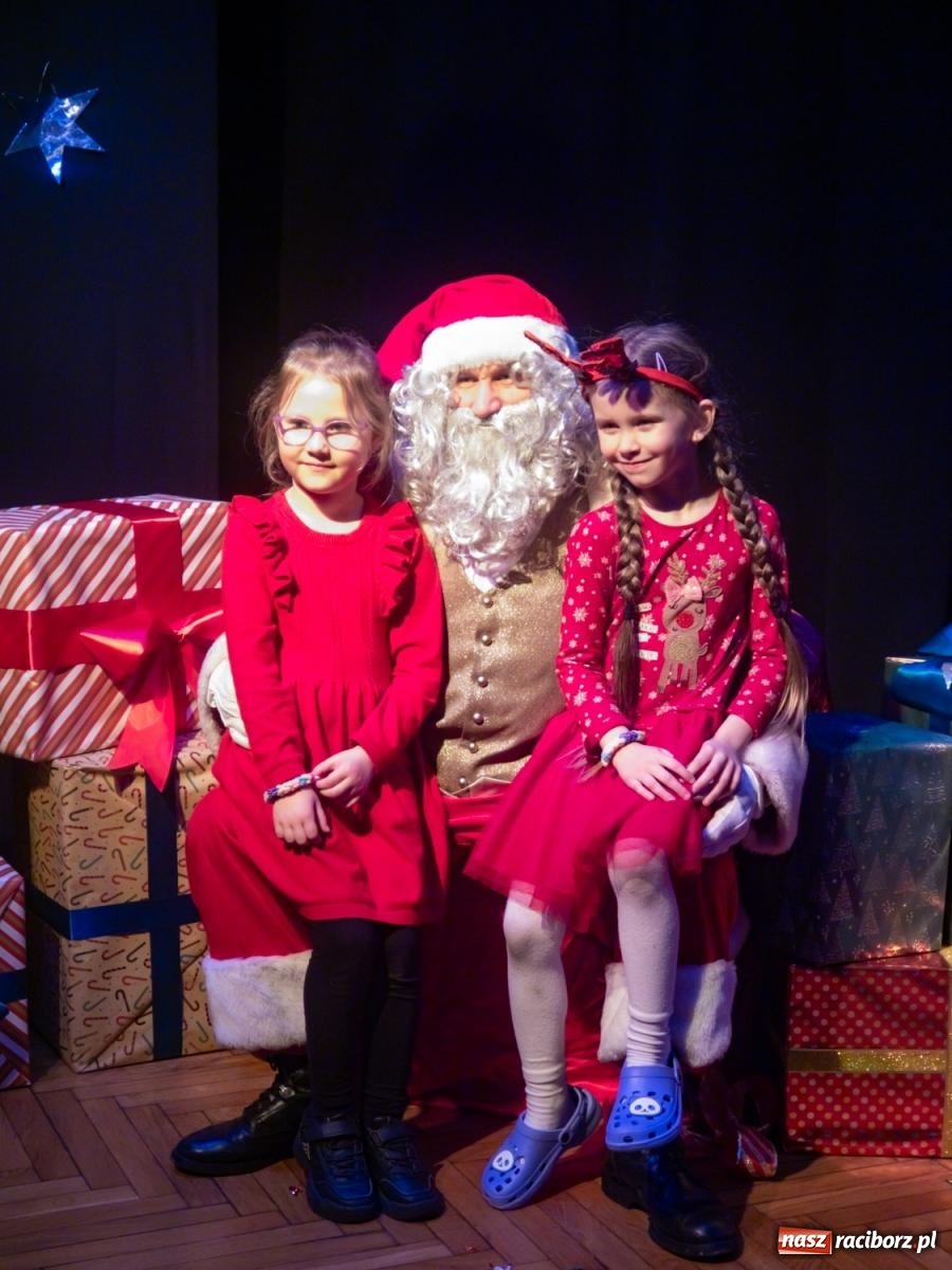 Zdjęcie w galerii na portalu naszraciborz.pl: Mikołajki w Nędzy pełne magii i świątecznej radości [FOTO] wiadomości z regionu