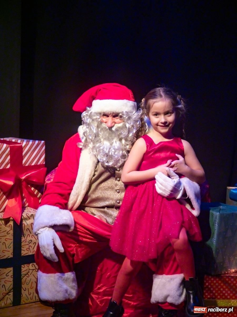 Zdjęcie w galerii na portalu naszraciborz.pl: Mikołajki w Nędzy pełne magii i świątecznej radości [FOTO] wiadomości z regionu