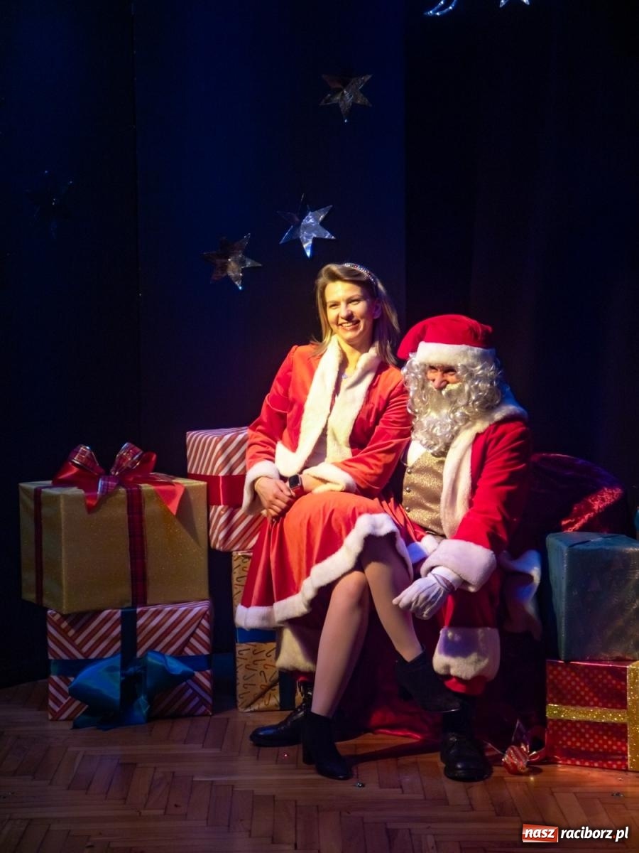 Zdjęcie w galerii na portalu naszraciborz.pl: Mikołajki w Nędzy pełne magii i świątecznej radości [FOTO] wiadomości z regionu