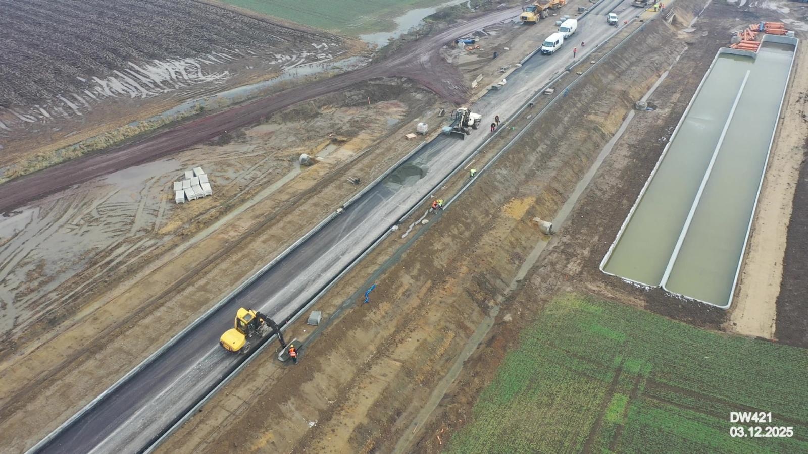Zdjęcie w galerii na portalu naszraciborz.pl: Budowa nowego mostu na Odrze wchodzi w kluczową fazę [FOTO] wiadomości z regionu