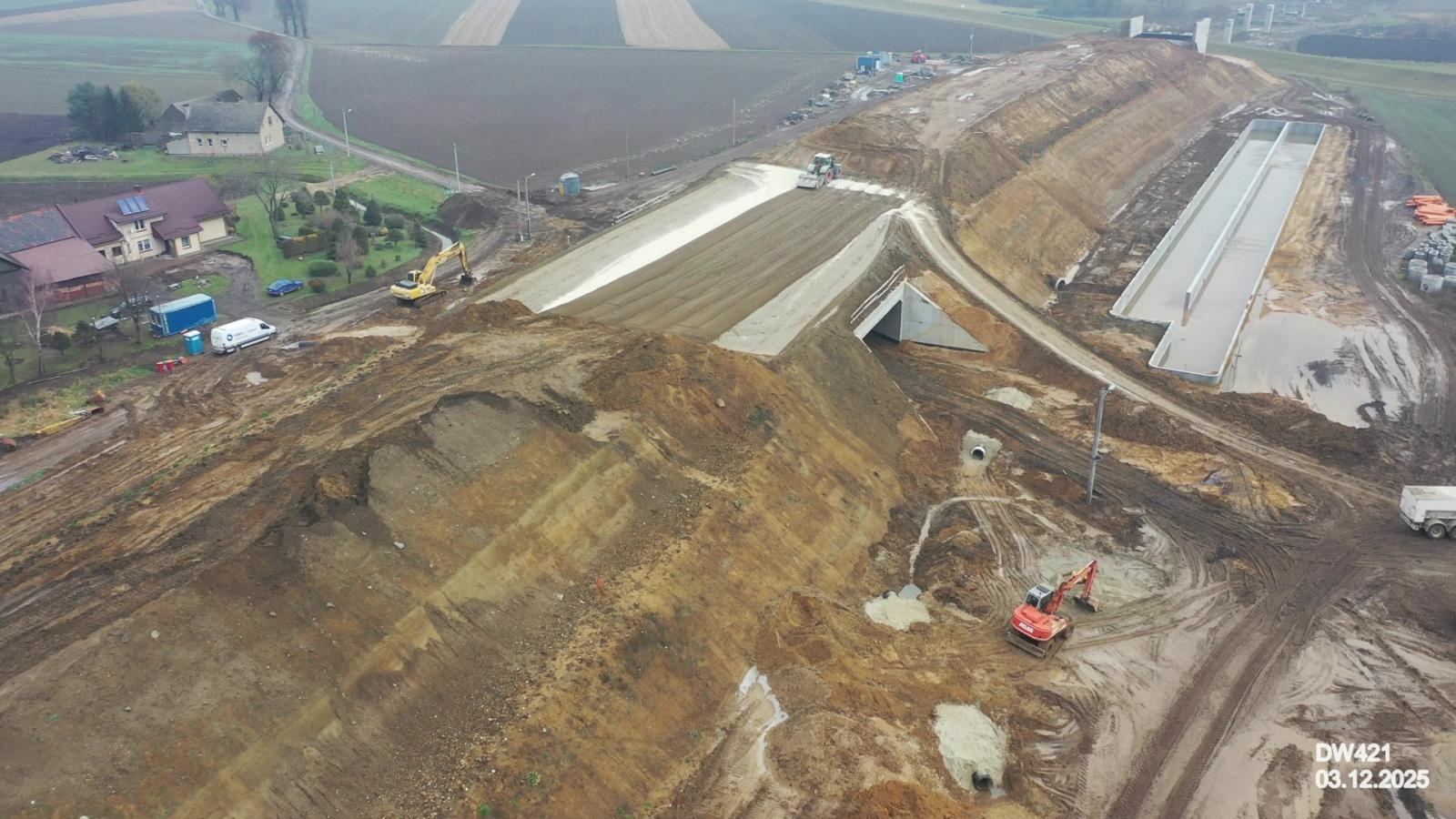 Zdjęcie w galerii na portalu naszraciborz.pl: Budowa nowego mostu na Odrze wchodzi w kluczową fazę [FOTO] wiadomości z regionu