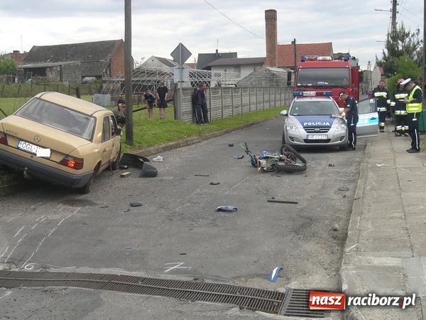 Zdjęcie w galerii na portalu naszraciborz.pl: Wypadek drogowy w Baborowie wiadomości z regionu