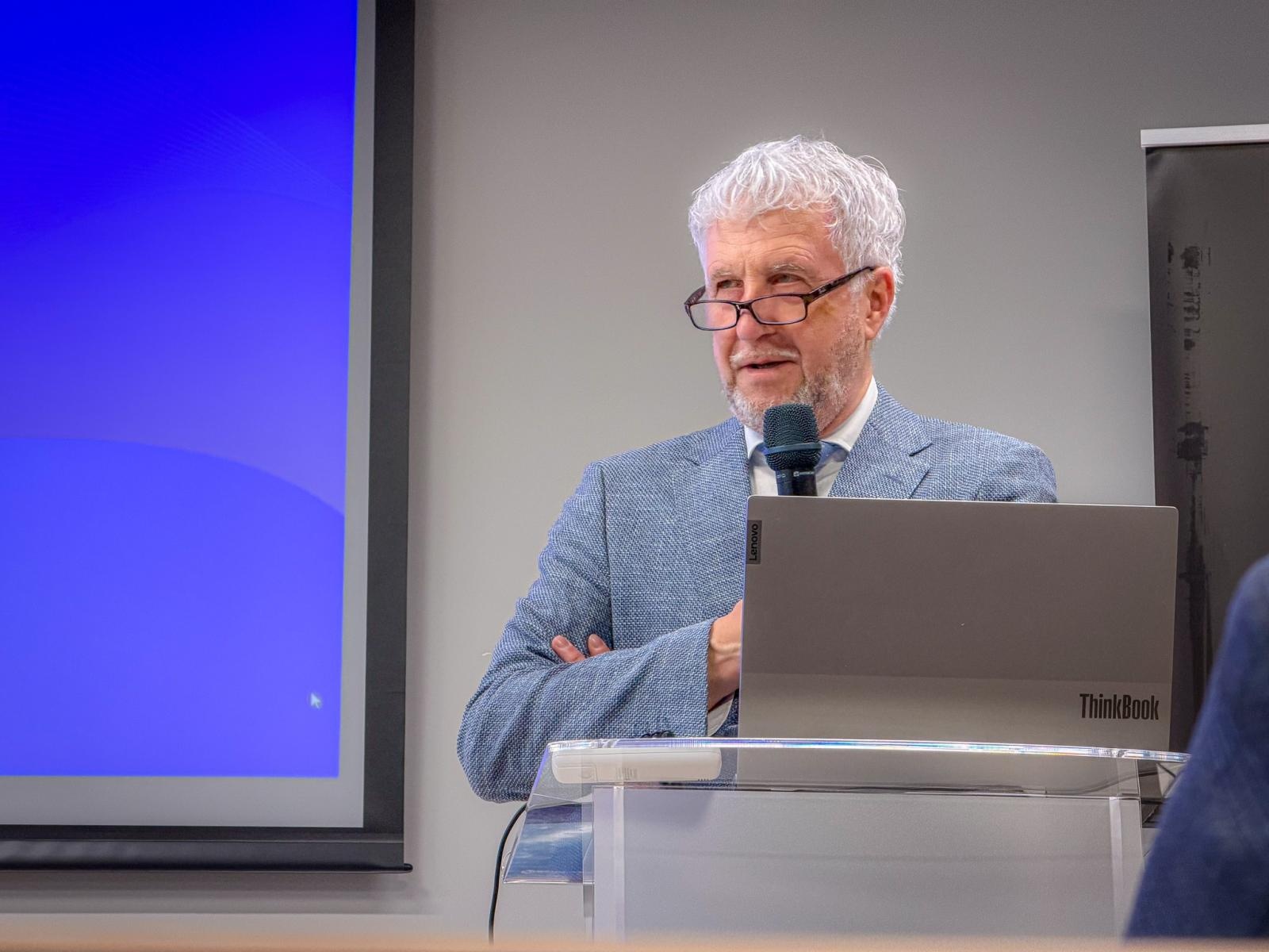 Zdjęcie w galerii na portalu naszraciborz.pl: Wychowanie i edukacja w czasach globalnych wyzwań – XIX Raciborskie Seminarium Pedagogiczne wiadomości z regionu