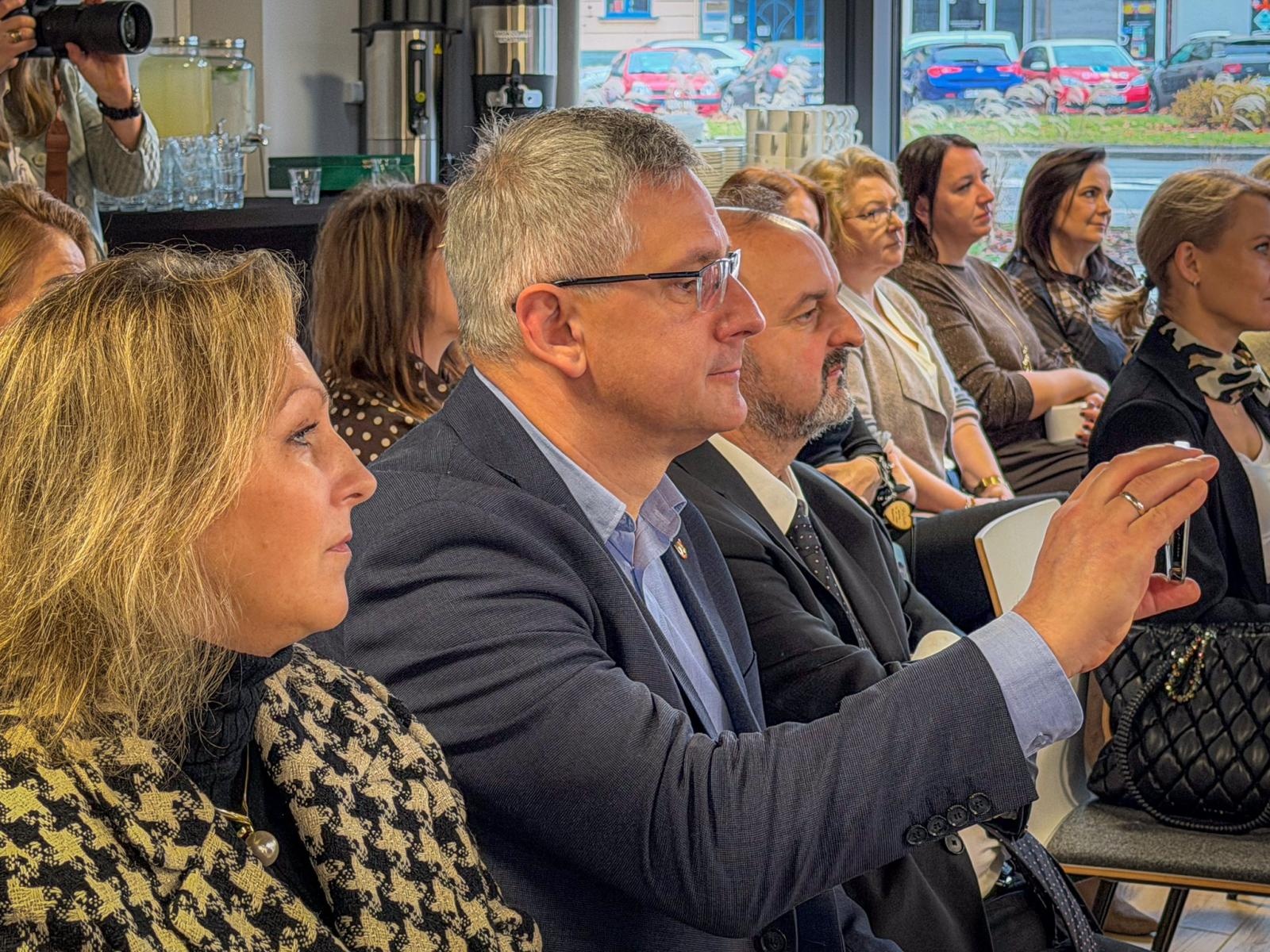 Zdjęcie w galerii na portalu naszraciborz.pl: Wychowanie i edukacja w czasach globalnych wyzwań – XIX Raciborskie Seminarium Pedagogiczne wiadomości z regionu