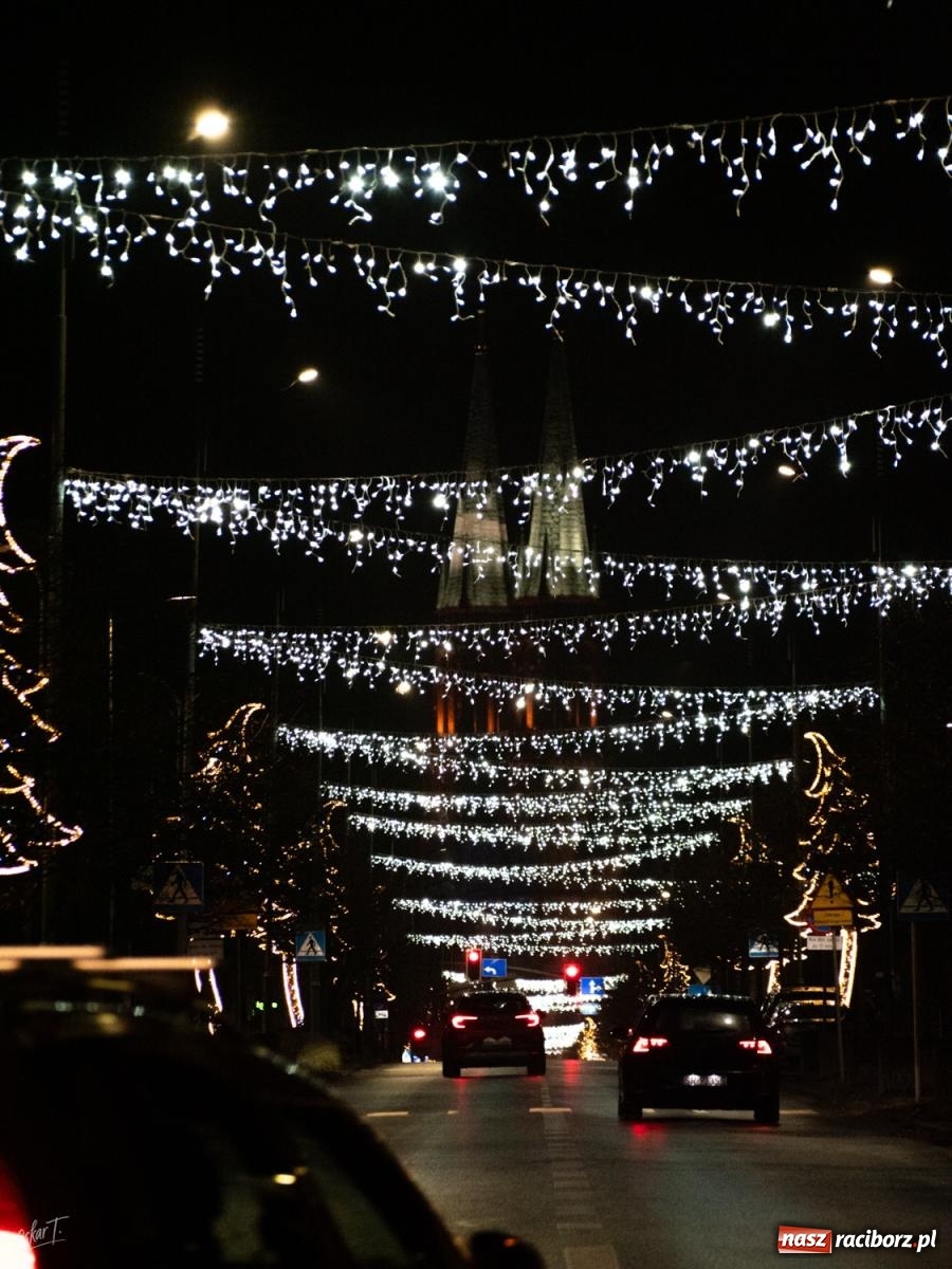 Zdjęcie w galerii na portalu naszraciborz.pl: Jarmark u św. Antoniczka przyciągnął tłumy [FOTO] wiadomości z regionu