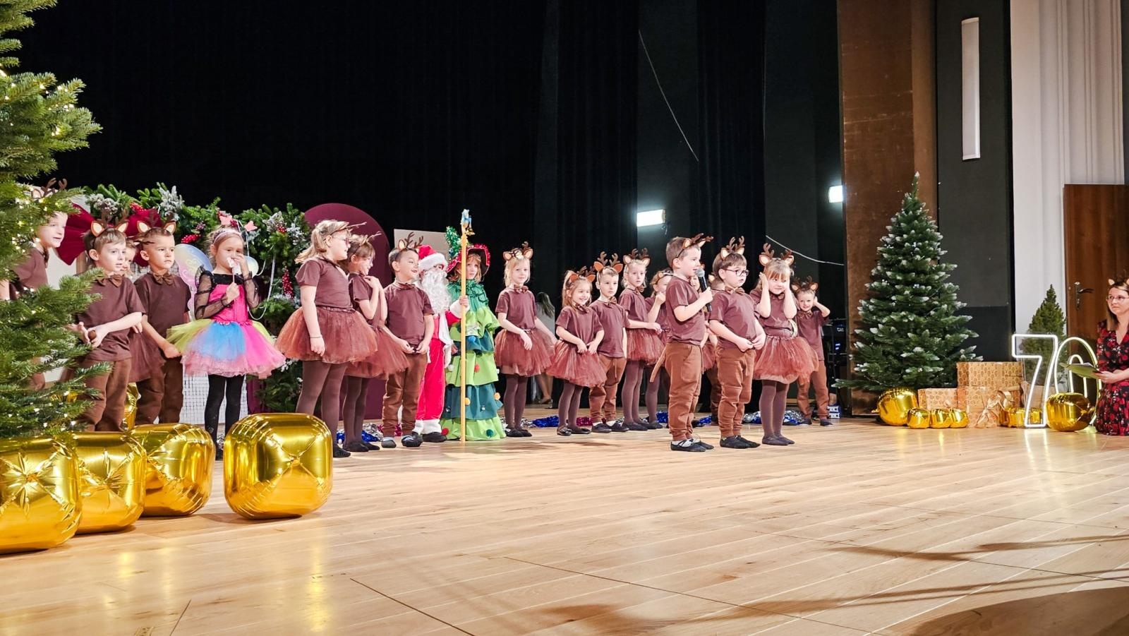 Zdjęcie w galerii na portalu naszraciborz.pl: Jubileusz 70-lecia Przedszkola nr 10 w Raciborzu wiadomości z regionu