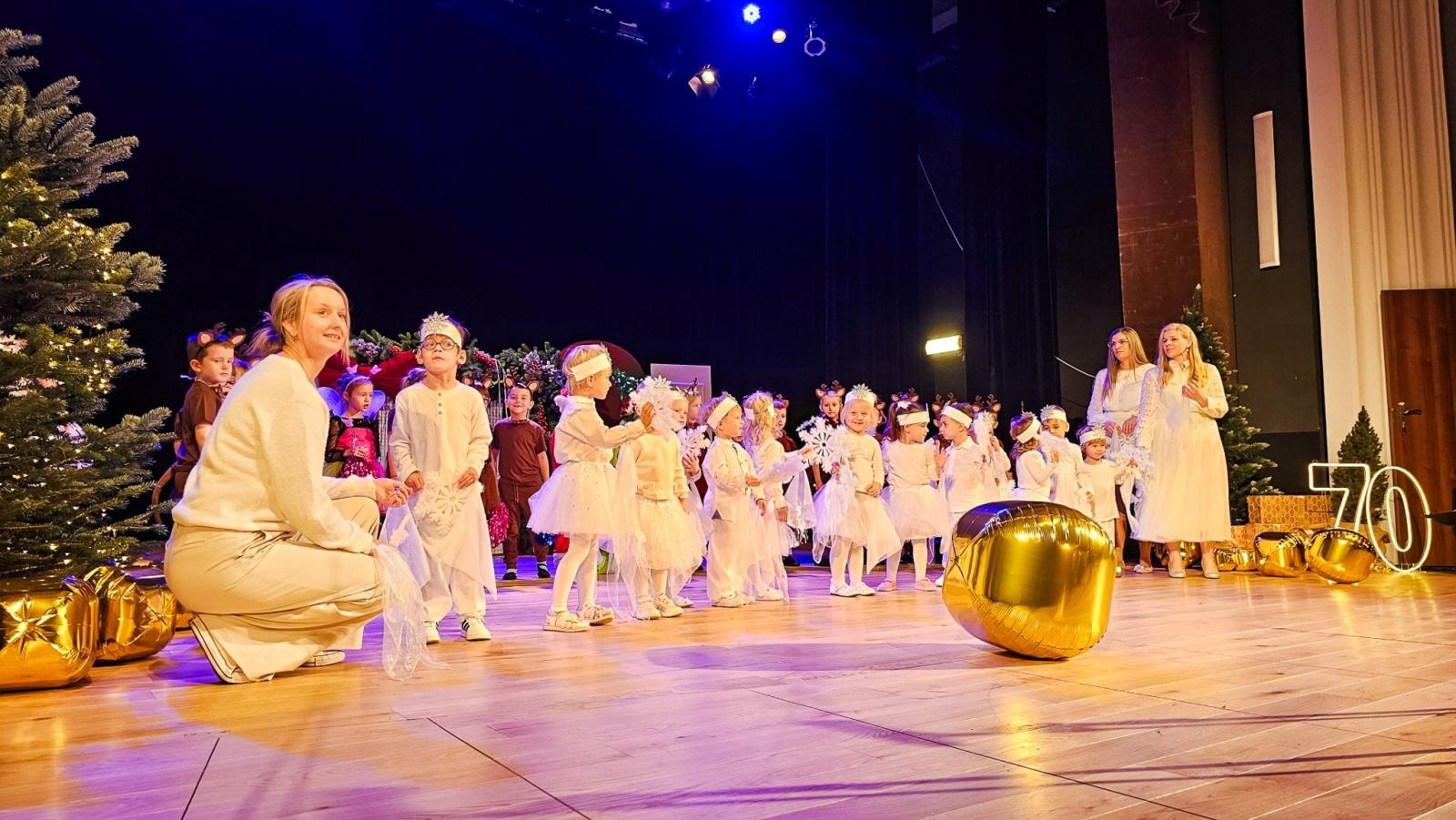 Zdjęcie w galerii na portalu naszraciborz.pl: Jubileusz 70-lecia Przedszkola nr 10 w Raciborzu wiadomości z regionu