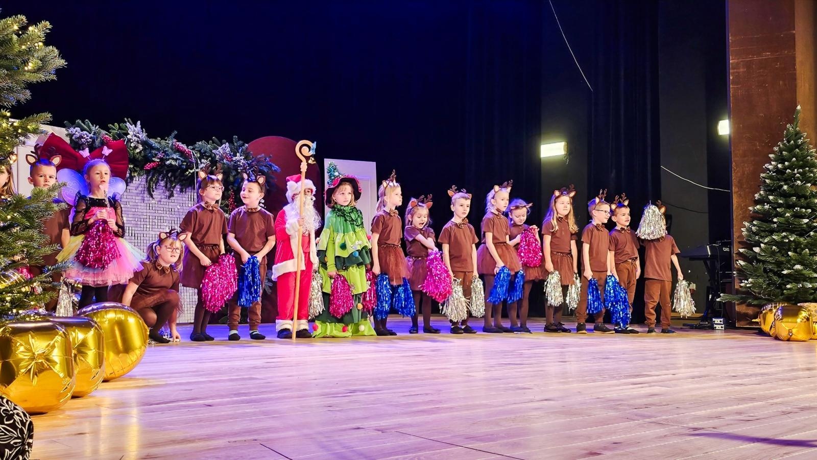 Zdjęcie w galerii na portalu naszraciborz.pl: Jubileusz 70-lecia Przedszkola nr 10 w Raciborzu wiadomości z regionu