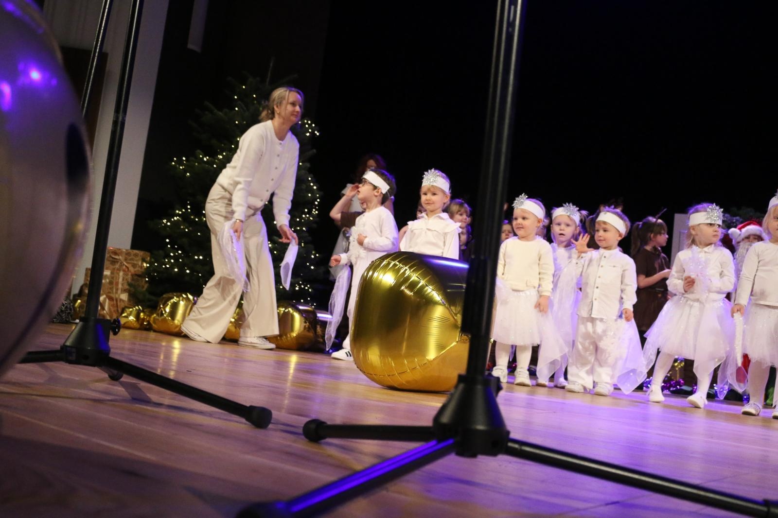 Zdjęcie w galerii na portalu naszraciborz.pl: Jubileusz 70-lecia Przedszkola nr 10 w Raciborzu wiadomości z regionu