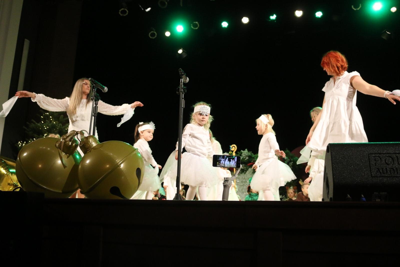 Zdjęcie w galerii na portalu naszraciborz.pl: Jubileusz 70-lecia Przedszkola nr 10 w Raciborzu wiadomości z regionu