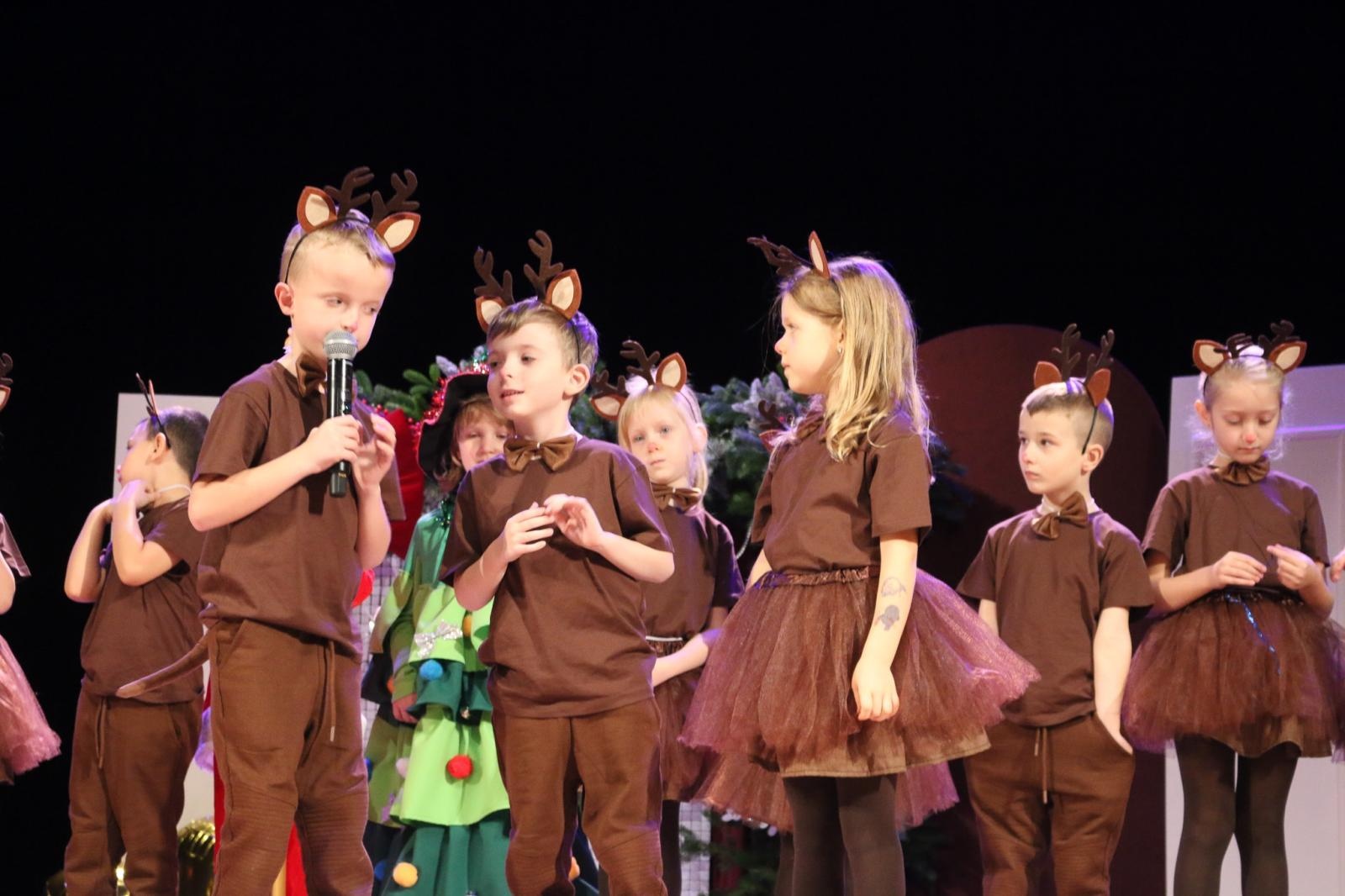 Zdjęcie w galerii na portalu naszraciborz.pl: Jubileusz 70-lecia Przedszkola nr 10 w Raciborzu wiadomości z regionu