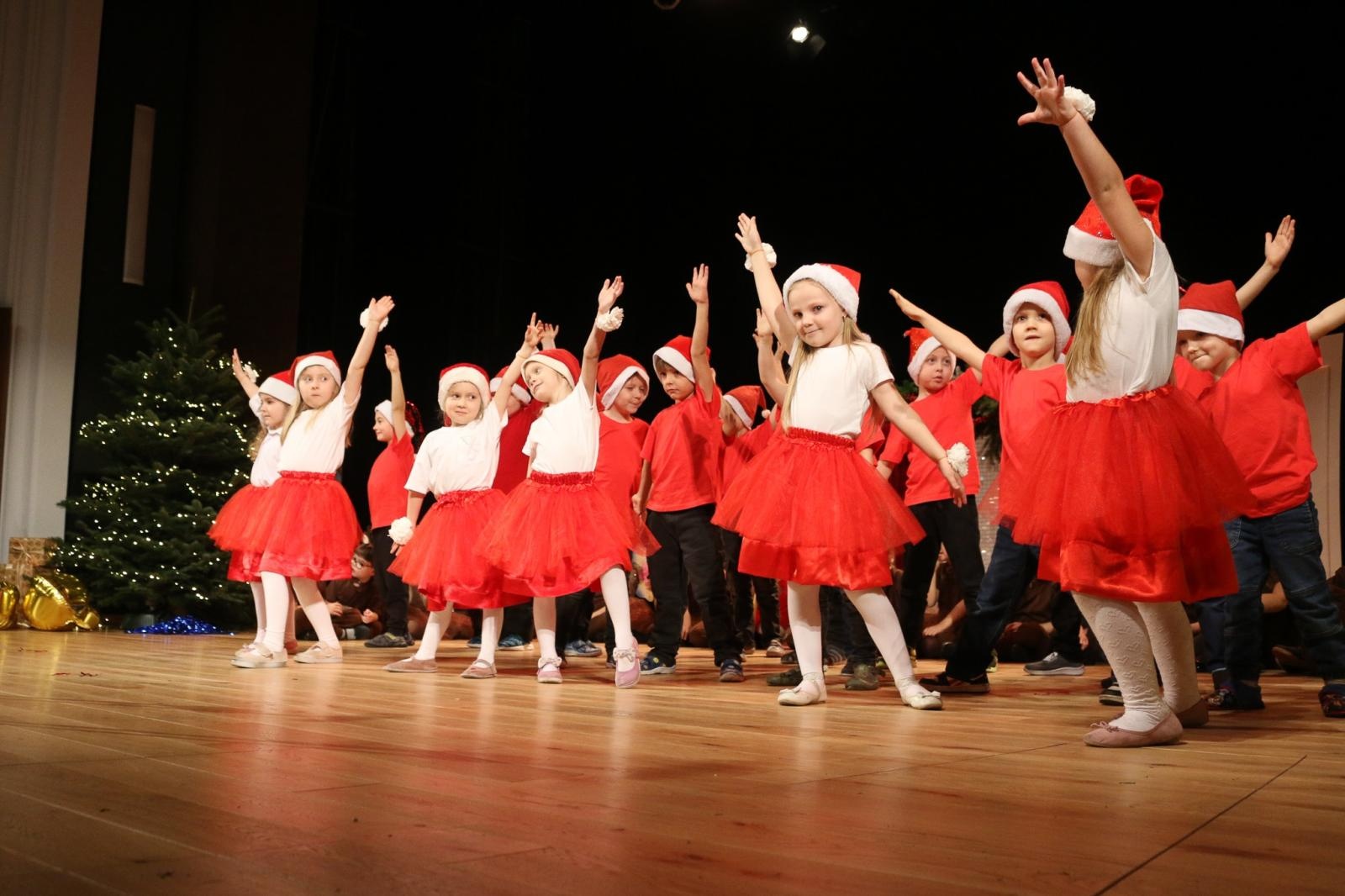 Zdjęcie w galerii na portalu naszraciborz.pl: Jubileusz 70-lecia Przedszkola nr 10 w Raciborzu wiadomości z regionu