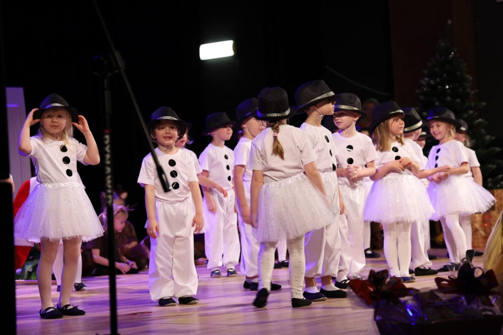 Zdjęcie w galerii na portalu naszraciborz.pl: Jubileusz 70-lecia Przedszkola nr 10 w Raciborzu wiadomości z regionu