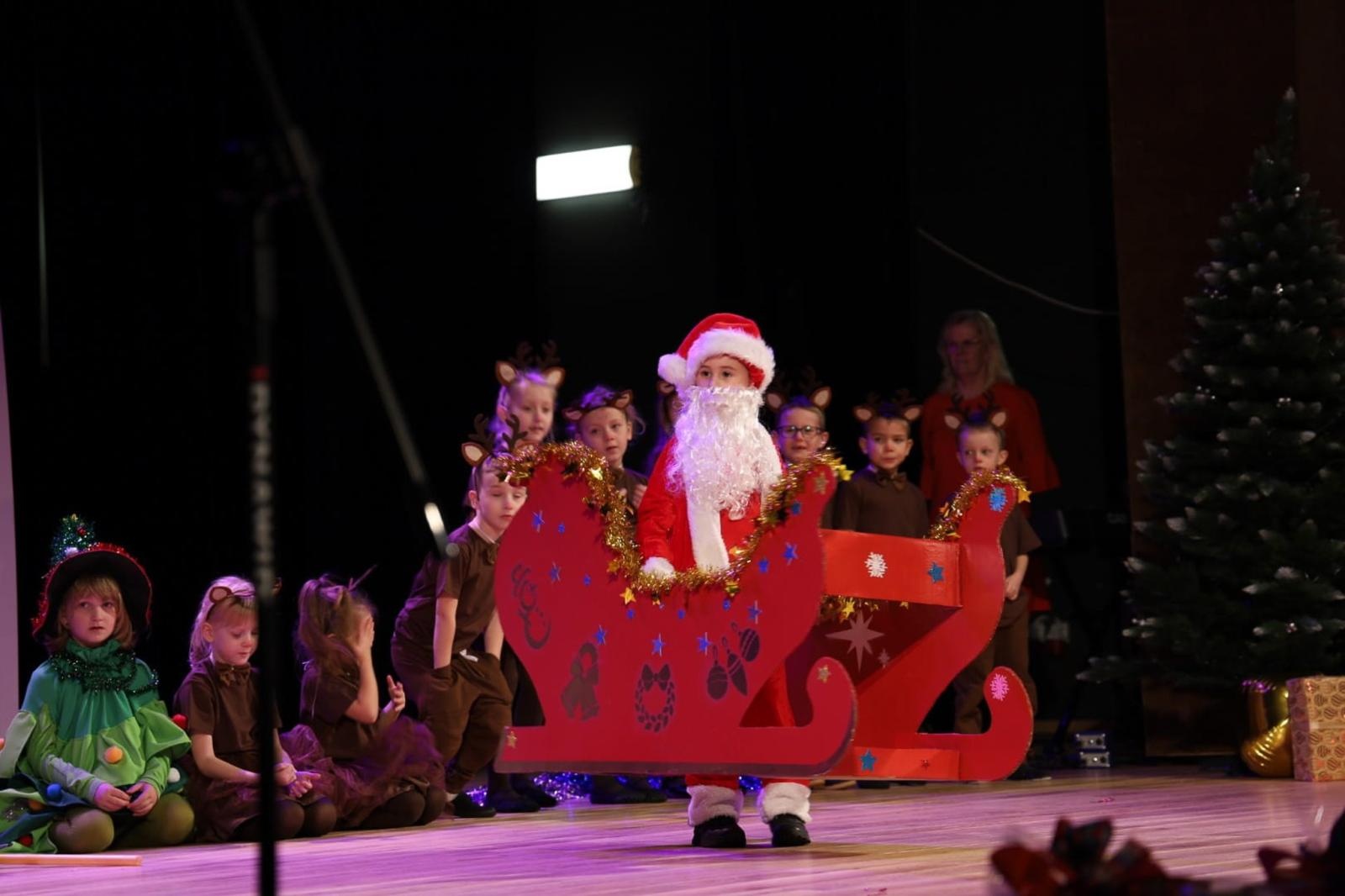 Zdjęcie w galerii na portalu naszraciborz.pl: Jubileusz 70-lecia Przedszkola nr 10 w Raciborzu wiadomości z regionu