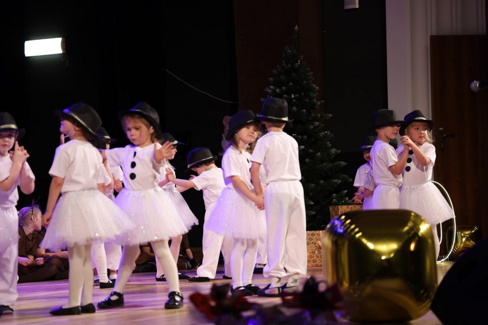 Zdjęcie w galerii na portalu naszraciborz.pl: Jubileusz 70-lecia Przedszkola nr 10 w Raciborzu wiadomości z regionu