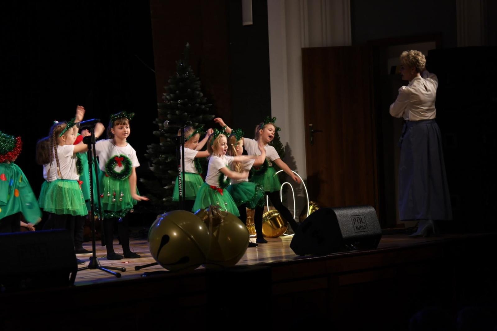 Zdjęcie w galerii na portalu naszraciborz.pl: Jubileusz 70-lecia Przedszkola nr 10 w Raciborzu wiadomości z regionu