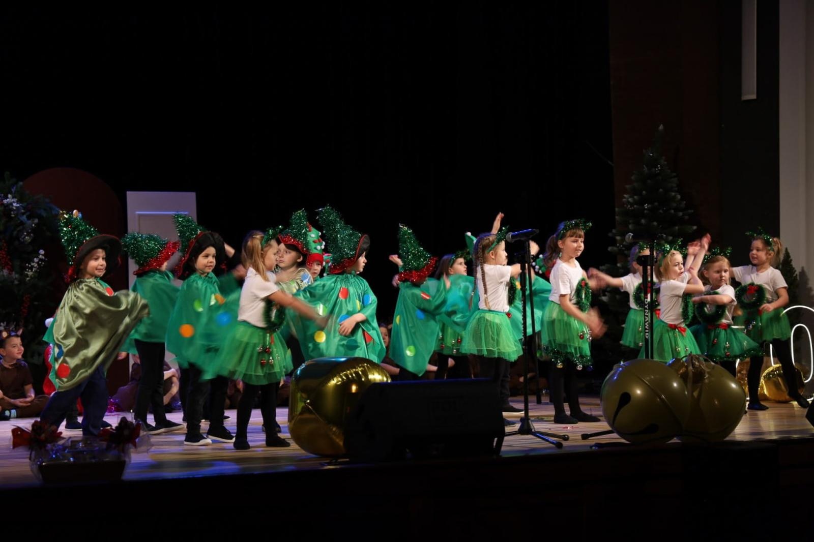 Zdjęcie w galerii na portalu naszraciborz.pl: Jubileusz 70-lecia Przedszkola nr 10 w Raciborzu wiadomości z regionu