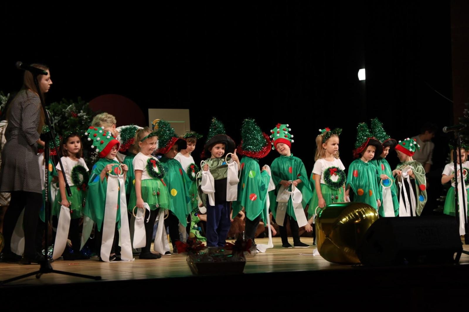 Zdjęcie w galerii na portalu naszraciborz.pl: Jubileusz 70-lecia Przedszkola nr 10 w Raciborzu wiadomości z regionu